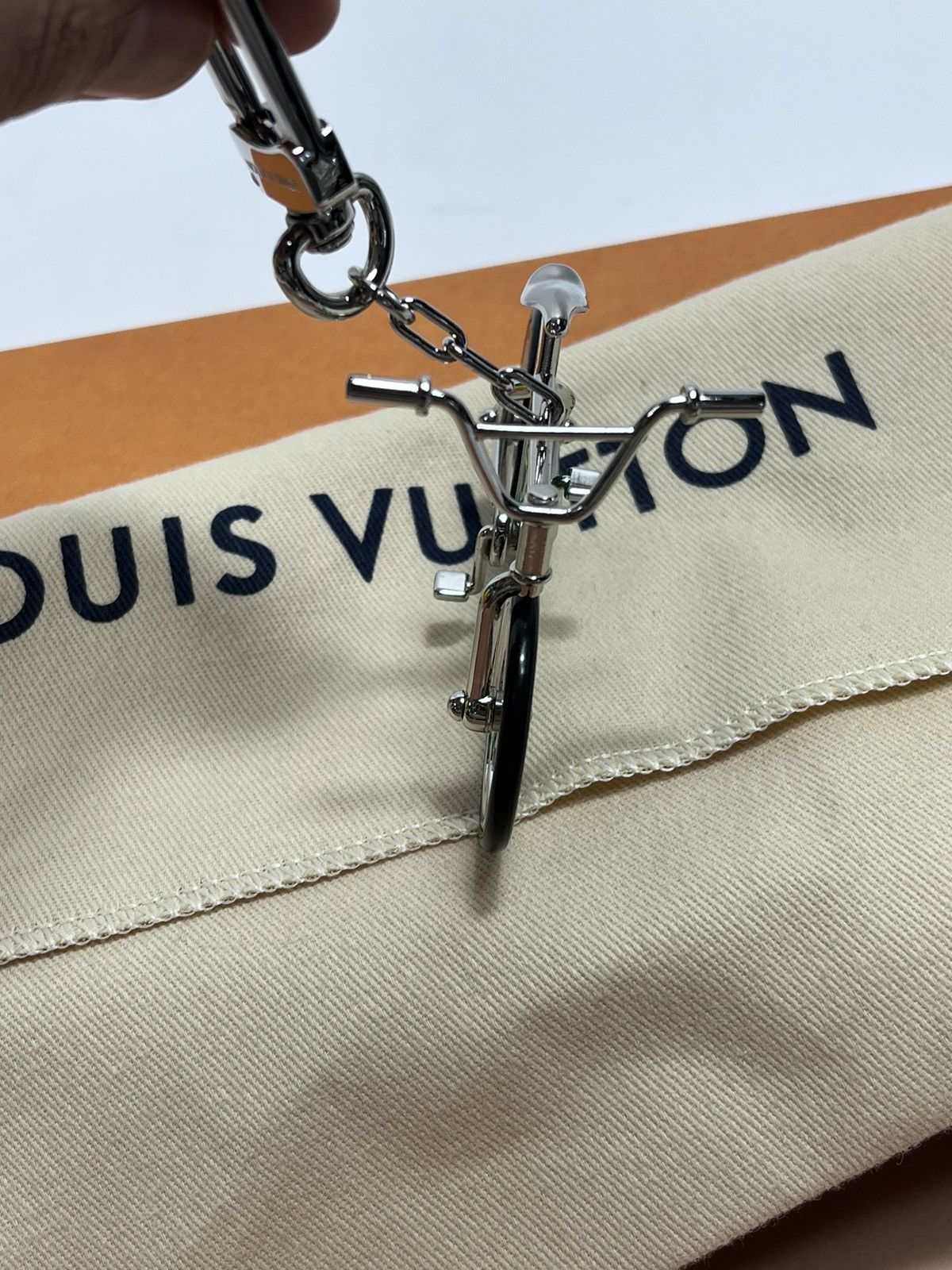 Louis Vuitton LOUIS VUITTON BMX BIKE BAG CHARM RARE Size ONE SIZE - 4 Thumbnail