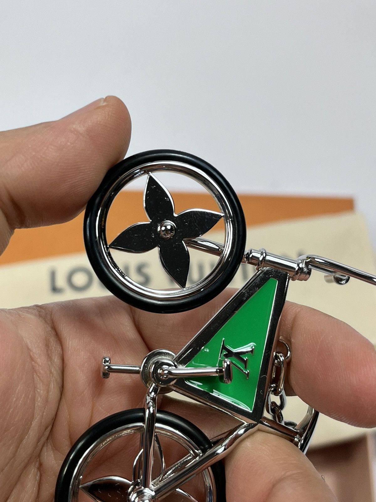 Louis Vuitton LOUIS VUITTON BMX BIKE BAG CHARM RARE Size ONE SIZE - 10 Thumbnail
