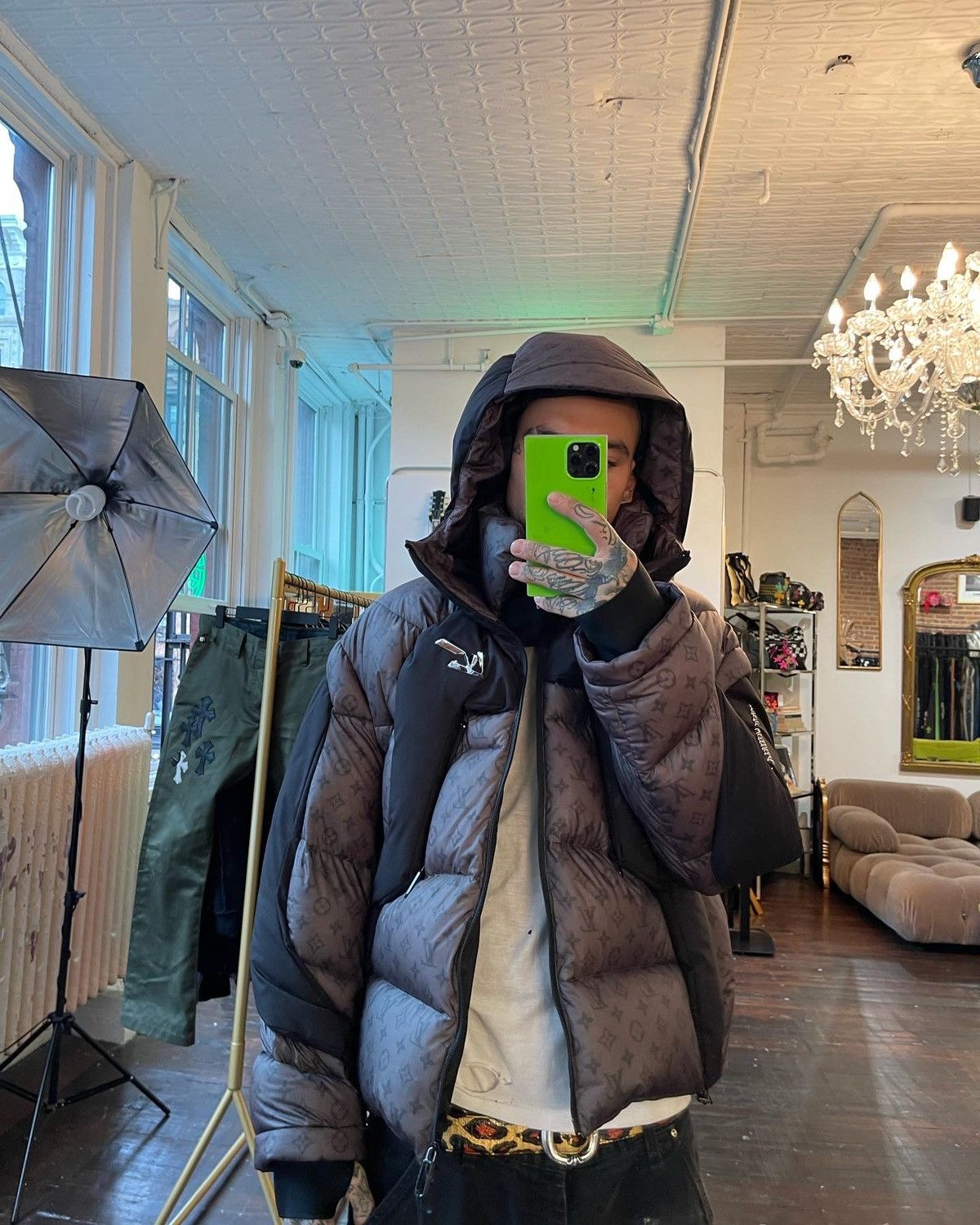 Louis Vuitton Louis Vuitton LV VIRGIL NEW Black Puffer Bubble Jacket EU48 Size US M / EU 48-50 / 2 - 1 Thumbnail