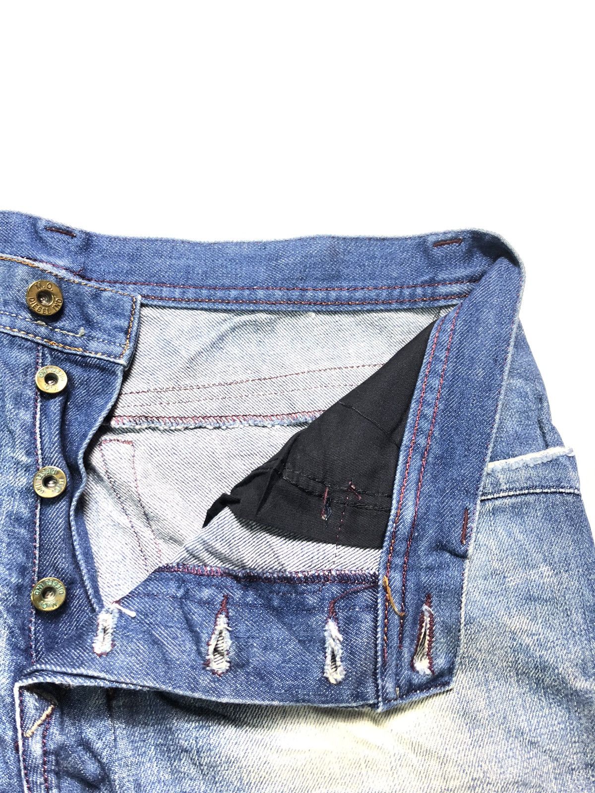 Diesel × Vintage VINTAGE DIESEL BLUE WASH DISTRESSED DENIM MADE IN ITALY🇮🇹 Size US 32 / EU 48 - 9 Thumbnail