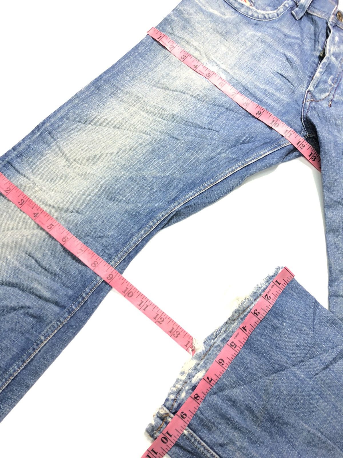 Diesel × Vintage VINTAGE DIESEL BLUE WASH DISTRESSED DENIM MADE IN ITALY🇮🇹 Size US 32 / EU 48 - 17 Thumbnail