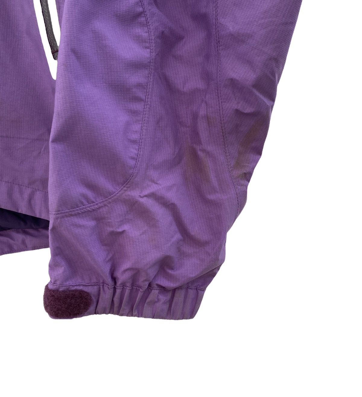 Goretex Montbell Goretex Windbreaker Jacket Light Color Design Size US L / EU 52-54 / 3 - 9 Thumbnail