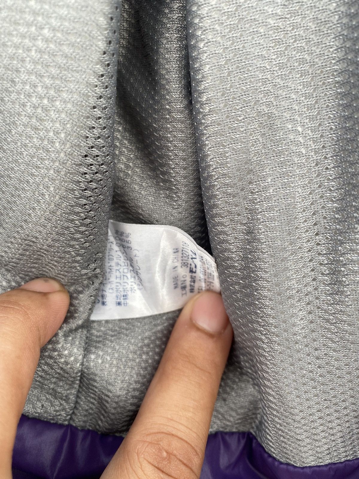 Goretex Montbell Goretex Windbreaker Jacket Light Color Design Size US L / EU 52-54 / 3 - 15 Thumbnail