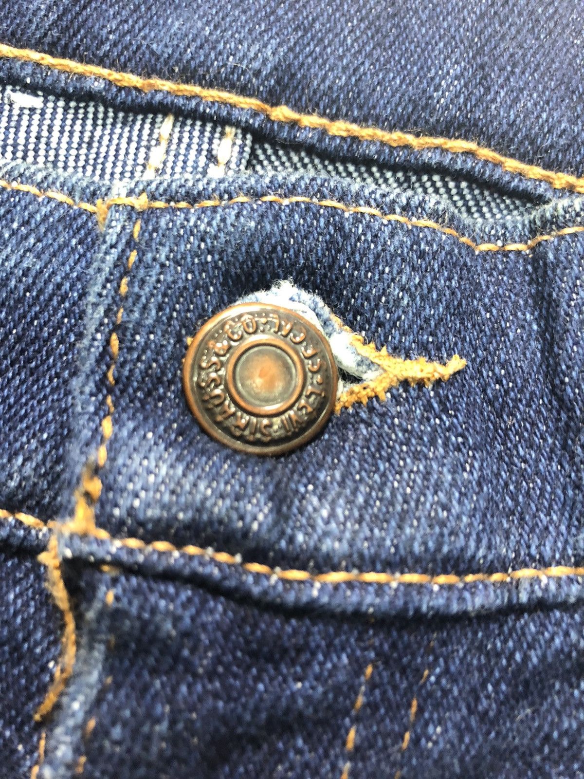 Levi's × Vintage VINTAGE 90s FLARED LEVIS BLUE DENIM MADE IN USA 🇺🇸 Size US 34 / EU 50 - 8 Thumbnail