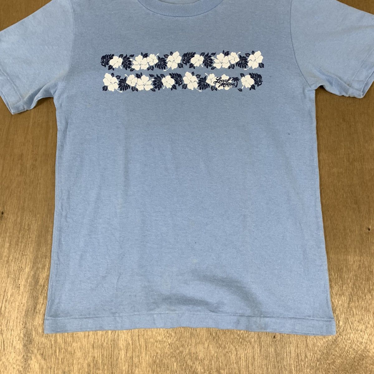 Other Vintag 90s LOCAL MOTION Hawai Floral Single Stitch Surf Tee Size US XS / EU 42 / 0 - 4 Thumbnail