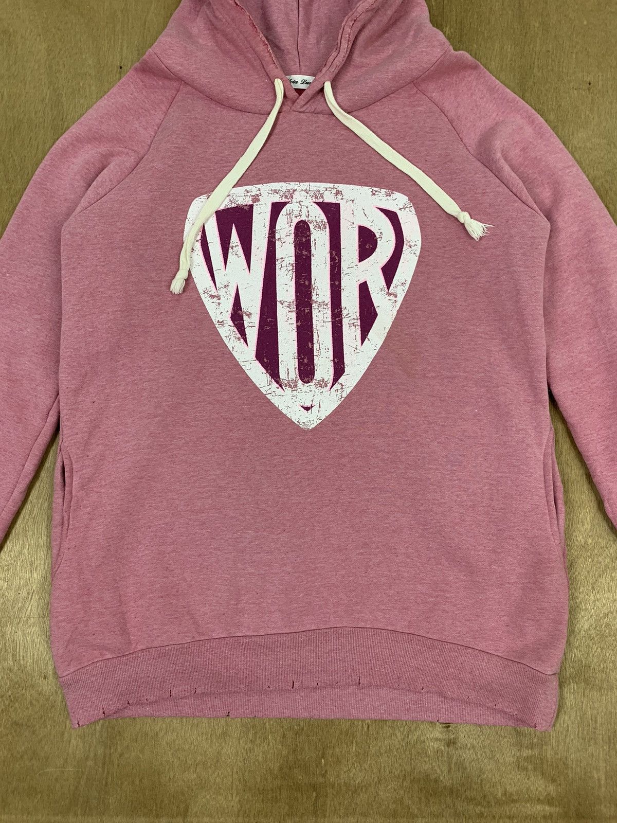 Japanese Brand × Pink ALCIA LUNA WOR BigLogo Graphic Print Pullover Hoodie Jacket Size US L / EU 52-54 / 3 - 4 Thumbnail