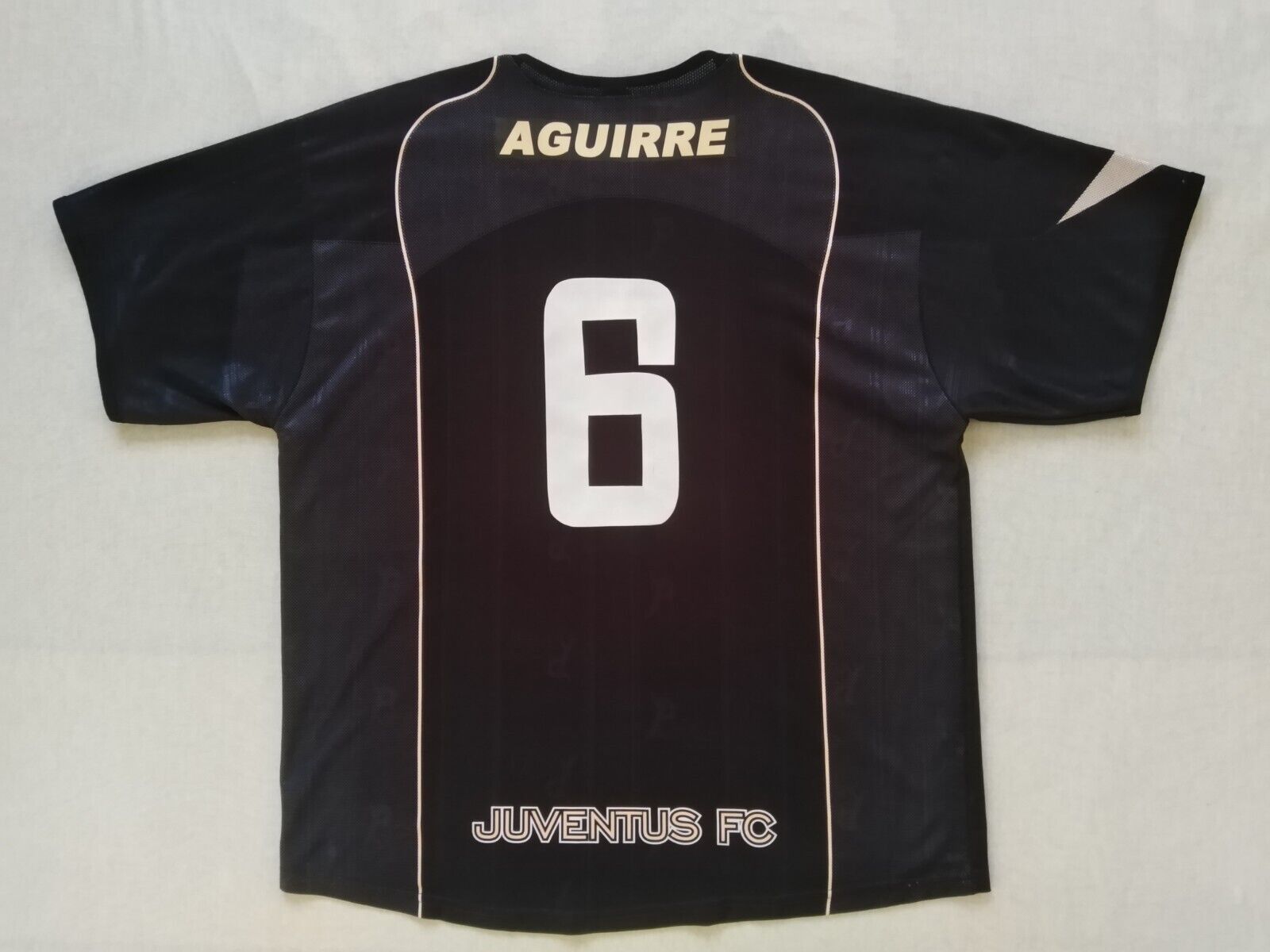 Vintage Juventus 2004/2005 Football Shirt Jersey Camiseta size XL Size US XL / EU 56 / 4 - 4 Thumbnail