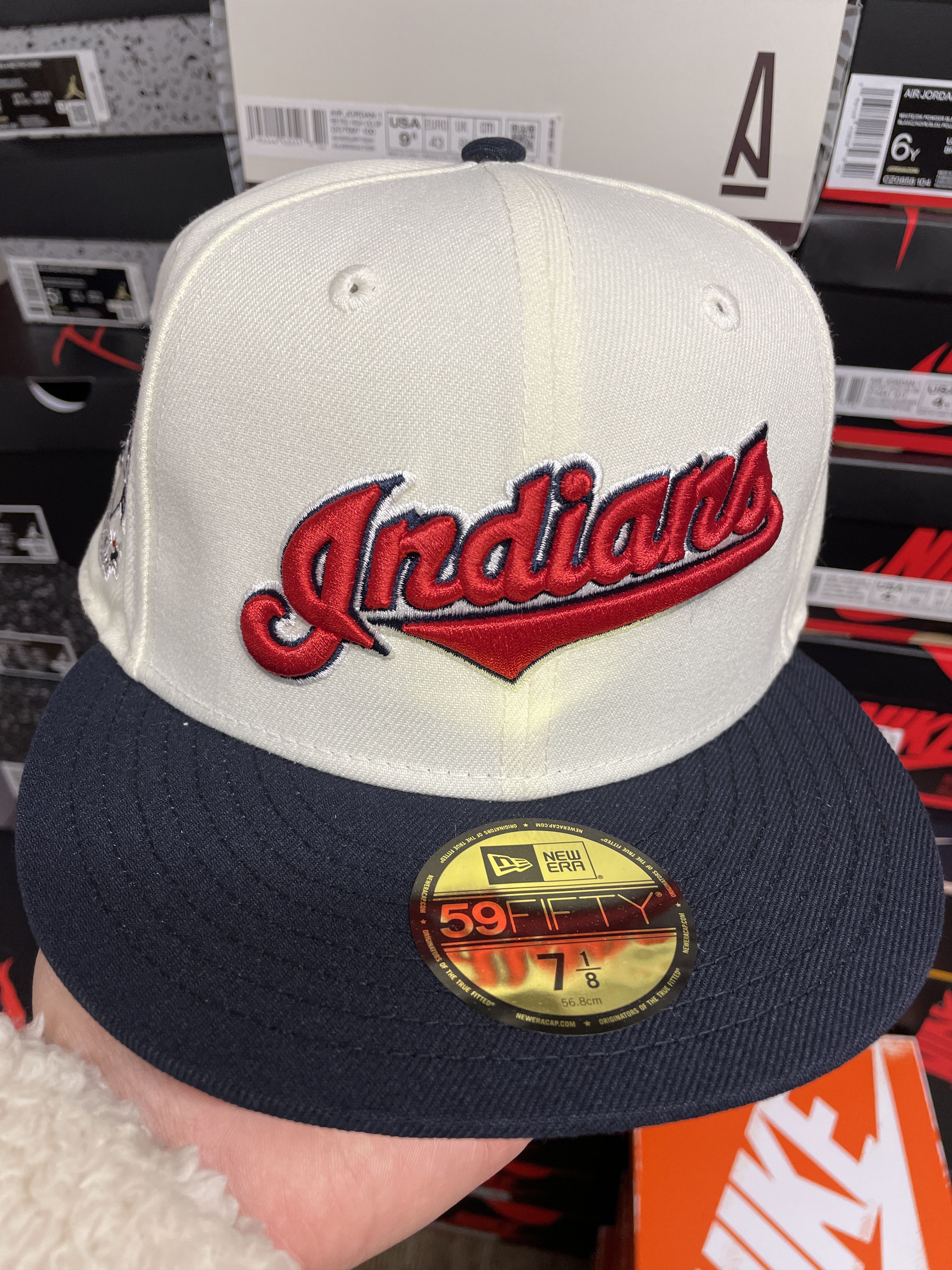 Hat Club × MLB × New Era 7 1/8 Hatclub Script Cleveland Indians Jacobs Field Season Size ONE SIZE - 2 Thumbnail