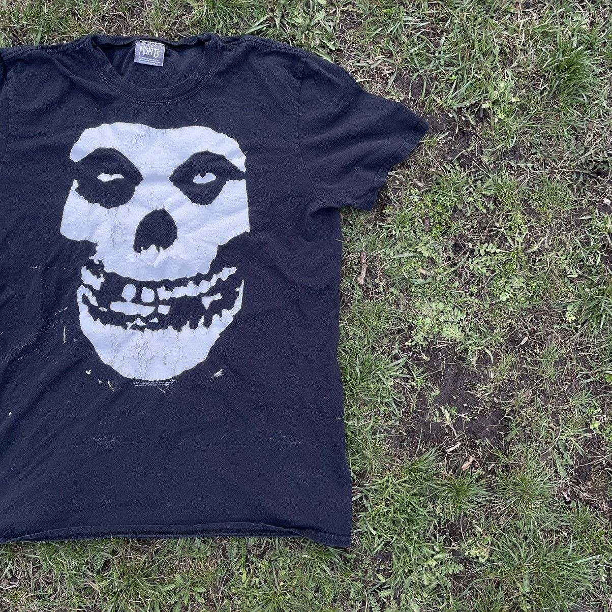 Vintage Vintage 90s Misfits Graphic Tee Skull Punk Grunge Slim M Size US M / EU 48-50 / 2 - 2 Thumbnail