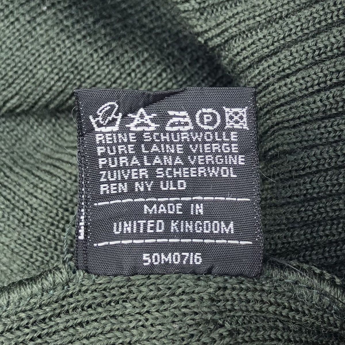 Burberry Vintage Burberrys Suede Elbow Patches 100% Pure New Wool Size US M / EU 48-50 / 2 - 16 Thumbnail