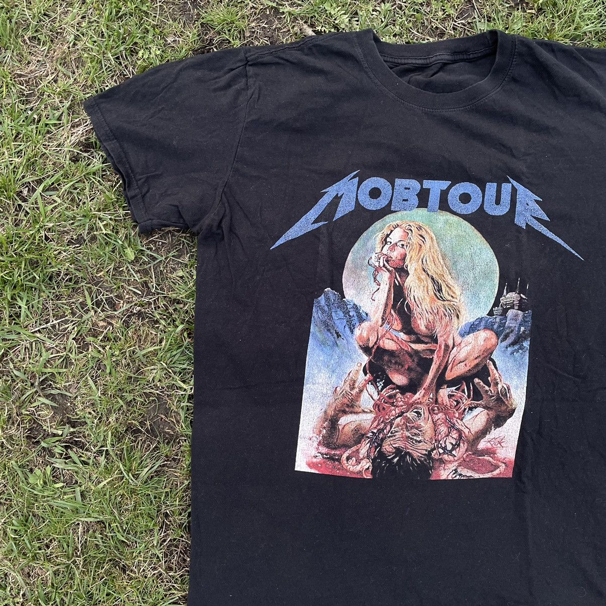 Band Tees Vintage 90s Vampire Skulls Sexy Babe Dead Face Horror Tee Size US M / EU 48-50 / 2 - 4 Thumbnail