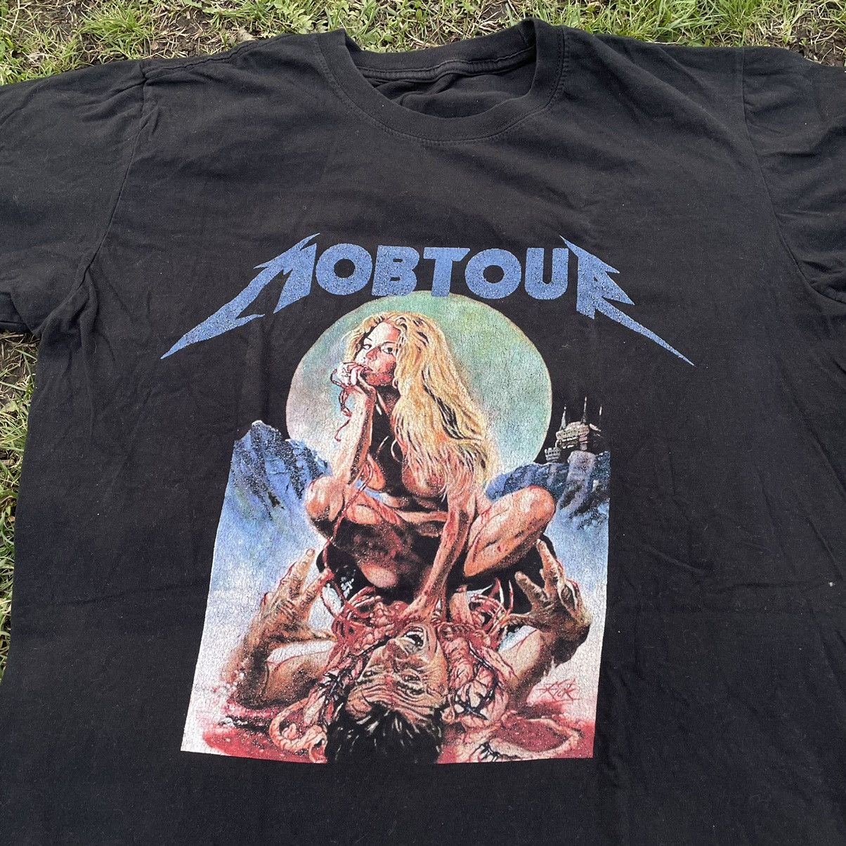 Band Tees Vintage 90s Vampire Skulls Sexy Babe Dead Face Horror Tee Size US M / EU 48-50 / 2 - 5 Thumbnail