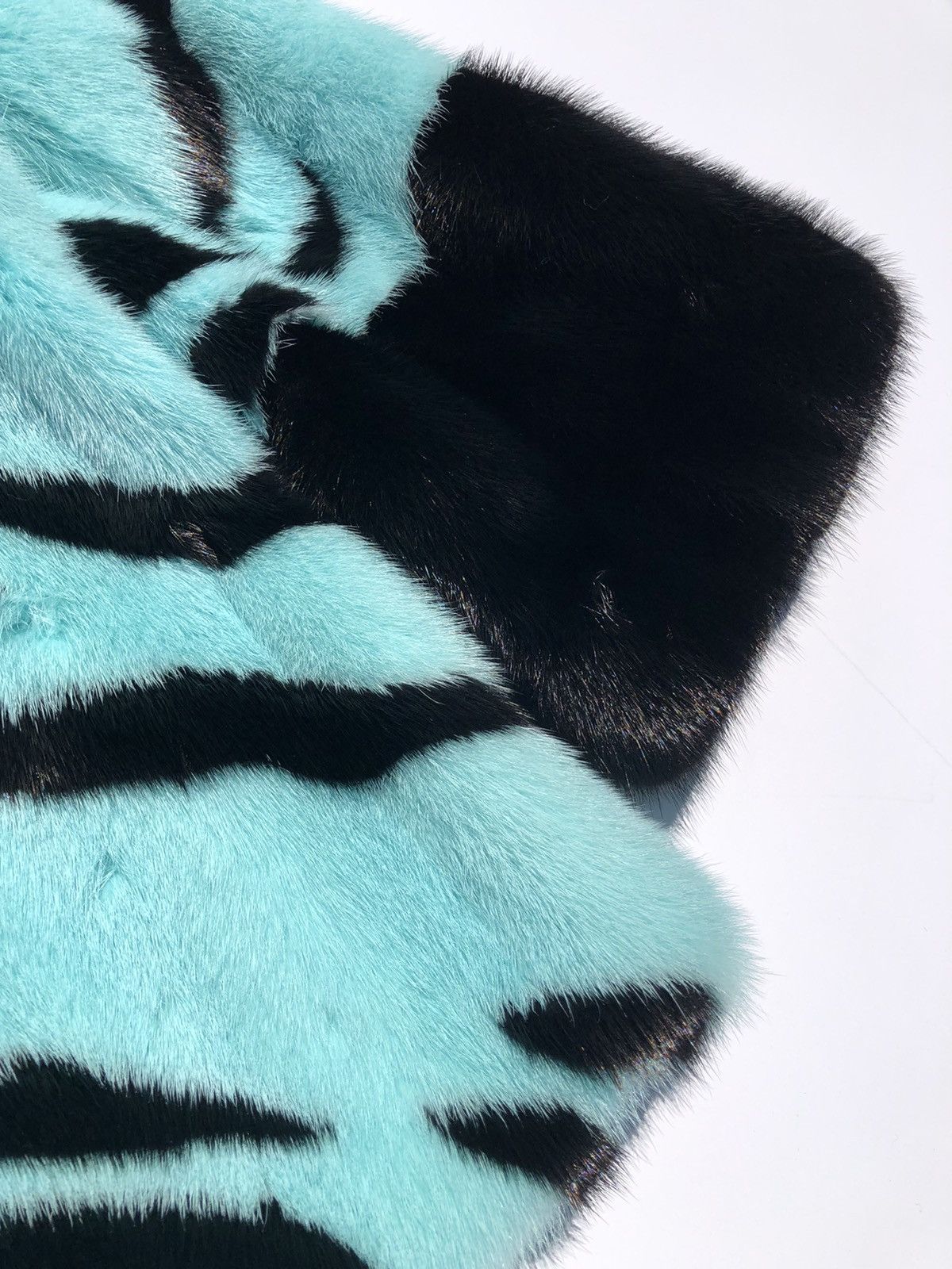 Gucci Gucci Runway VIP Baby Blue/ Black Striped Mink Fur Coat 36 Size S / US 4 / IT 40 - 19 Thumbnail