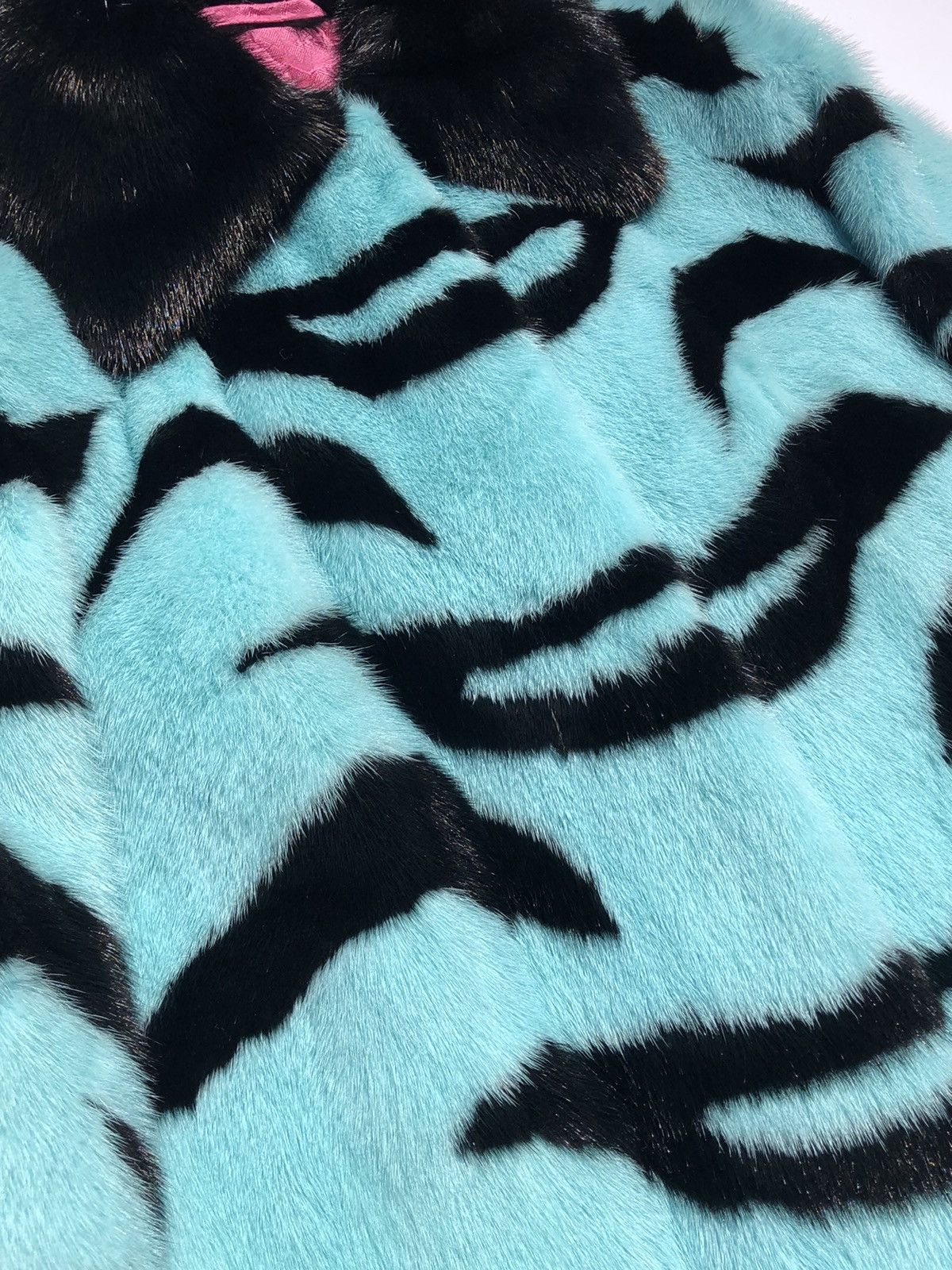 Gucci Gucci Runway VIP Baby Blue/ Black Striped Mink Fur Coat 36 Size S / US 4 / IT 40 - 14 Thumbnail