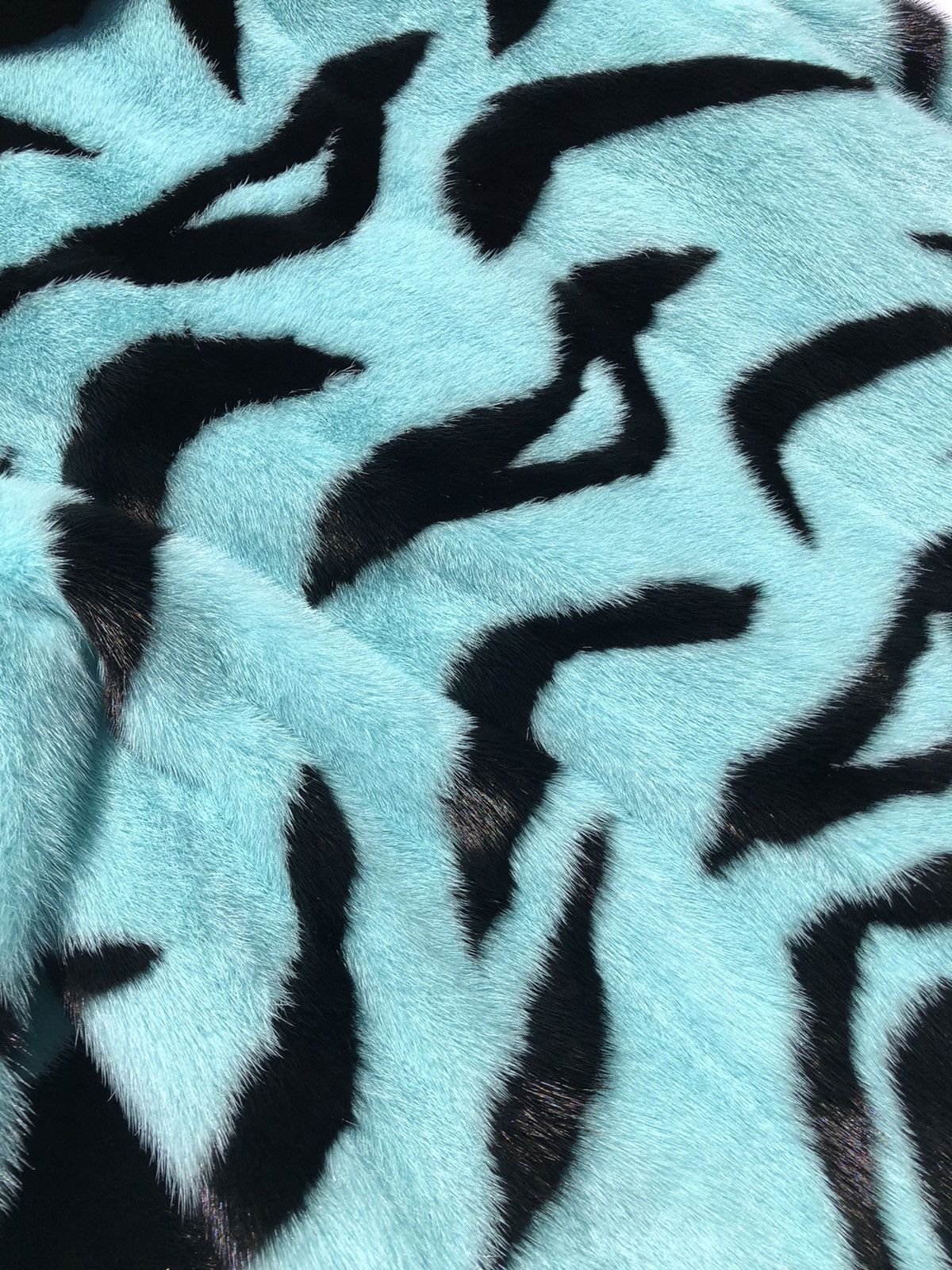 Gucci Gucci Runway VIP Baby Blue/ Black Striped Mink Fur Coat 36 Size S / US 4 / IT 40 - 8 Thumbnail