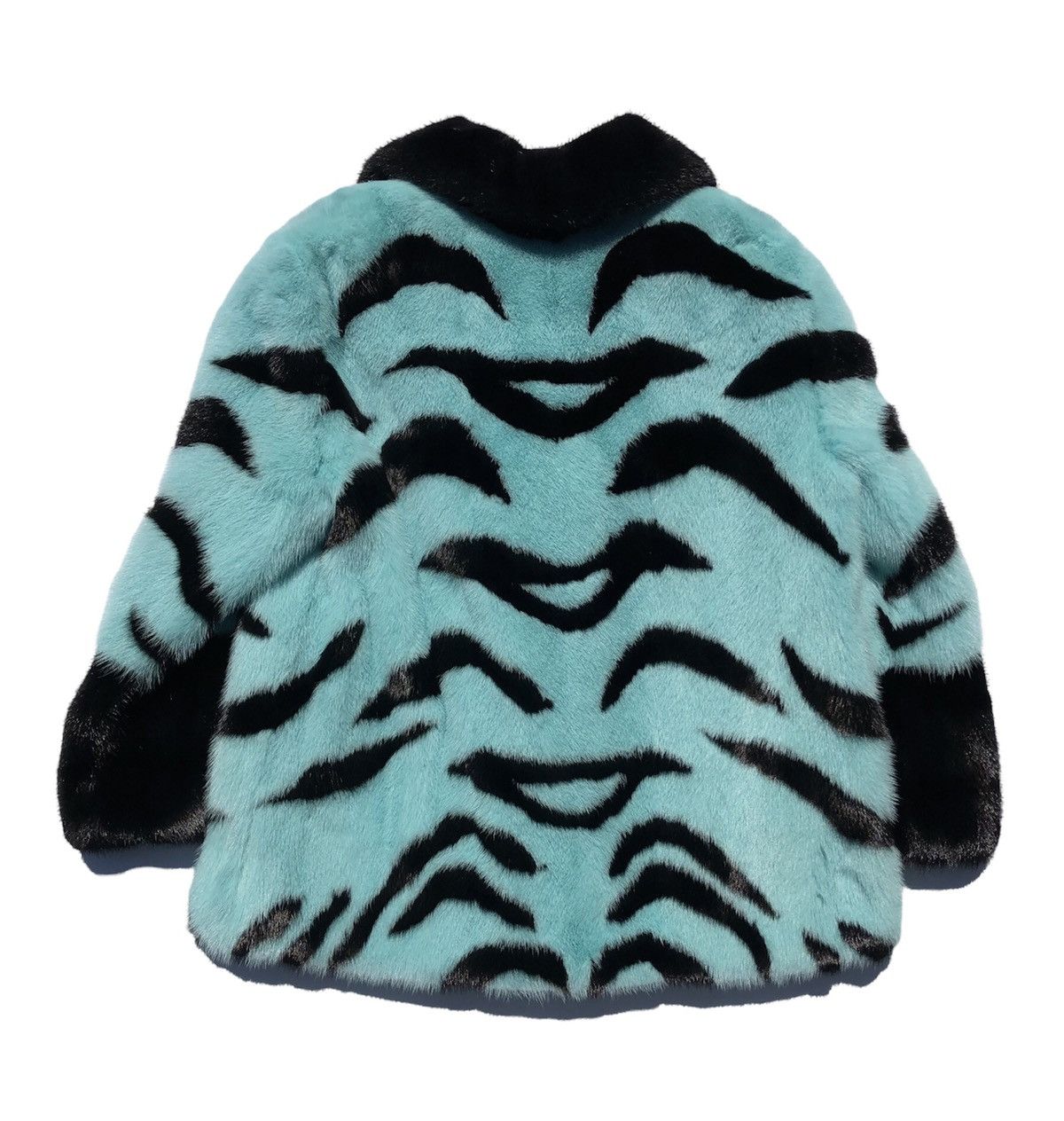 Gucci Gucci Runway VIP Baby Blue/ Black Striped Mink Fur Coat 36 Size S / US 4 / IT 40 - 2 Thumbnail