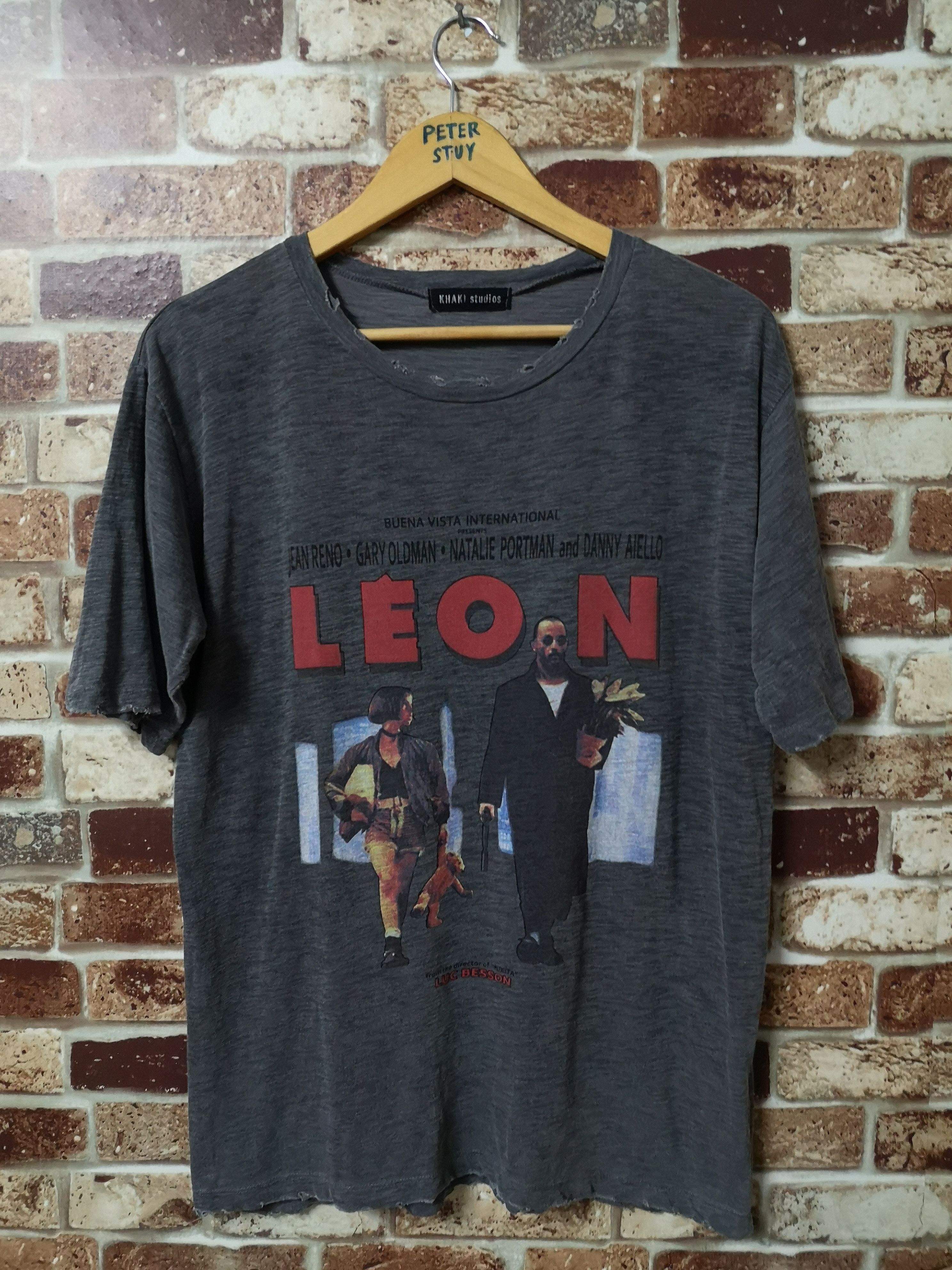 Vintage LEON MOVIE TEE Size US M / EU 48-50 / 2 - 1 Thumbnail