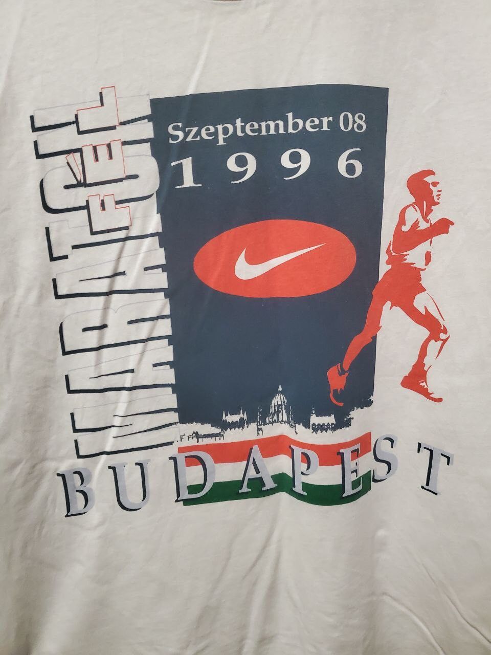 Nike Marathon 1996 Budapest Nike Vintage Rare T-Shirt Running Size US L / EU 52-54 / 3 - 3 Thumbnail