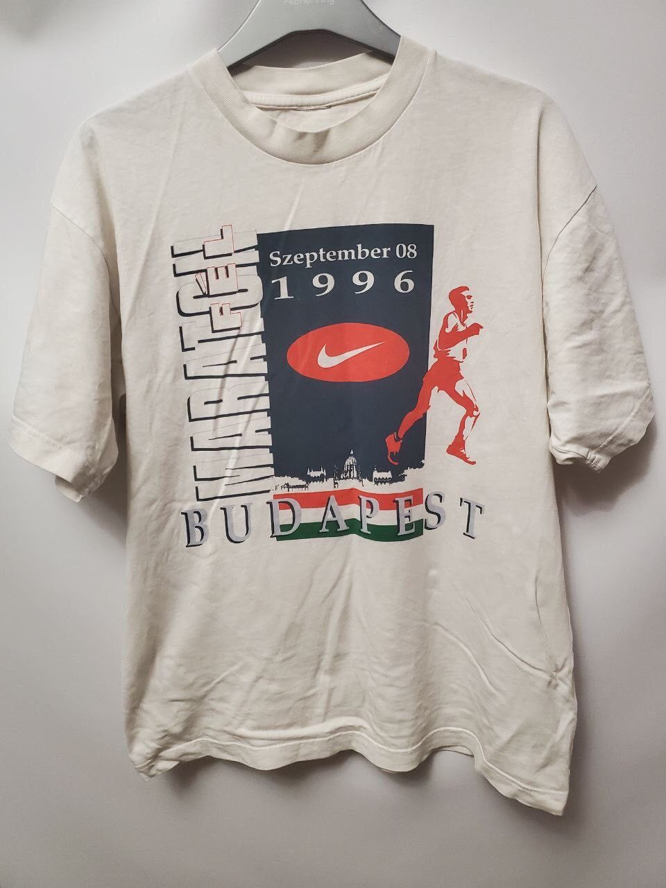 Nike Marathon 1996 Budapest Nike Vintage Rare T-Shirt Running Size US L / EU 52-54 / 3 - 1 Thumbnail