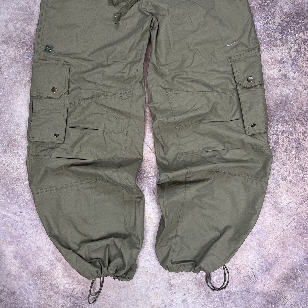 Japanese Brand × Nike × Vintage VINTAGE JAPAN STYLE Y2K NIKE SHOX MINI SWOOSH CARGO PANTS Size US 32 / EU 48 - 3 Thumbnail