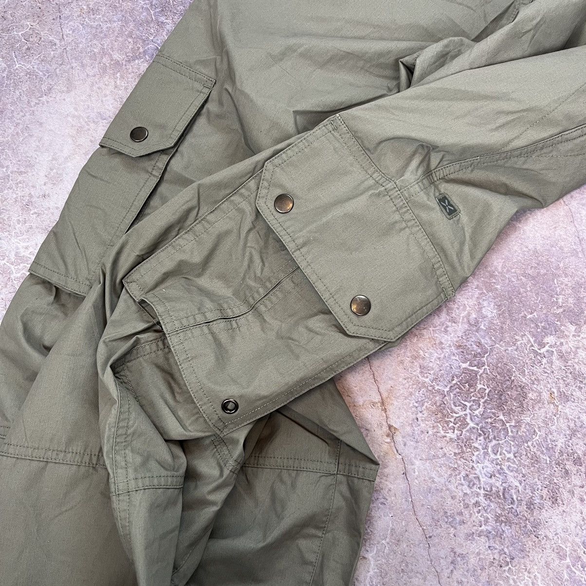 Japanese Brand × Nike × Vintage VINTAGE JAPAN STYLE Y2K NIKE SHOX MINI SWOOSH CARGO PANTS Size US 32 / EU 48 - 8 Thumbnail
