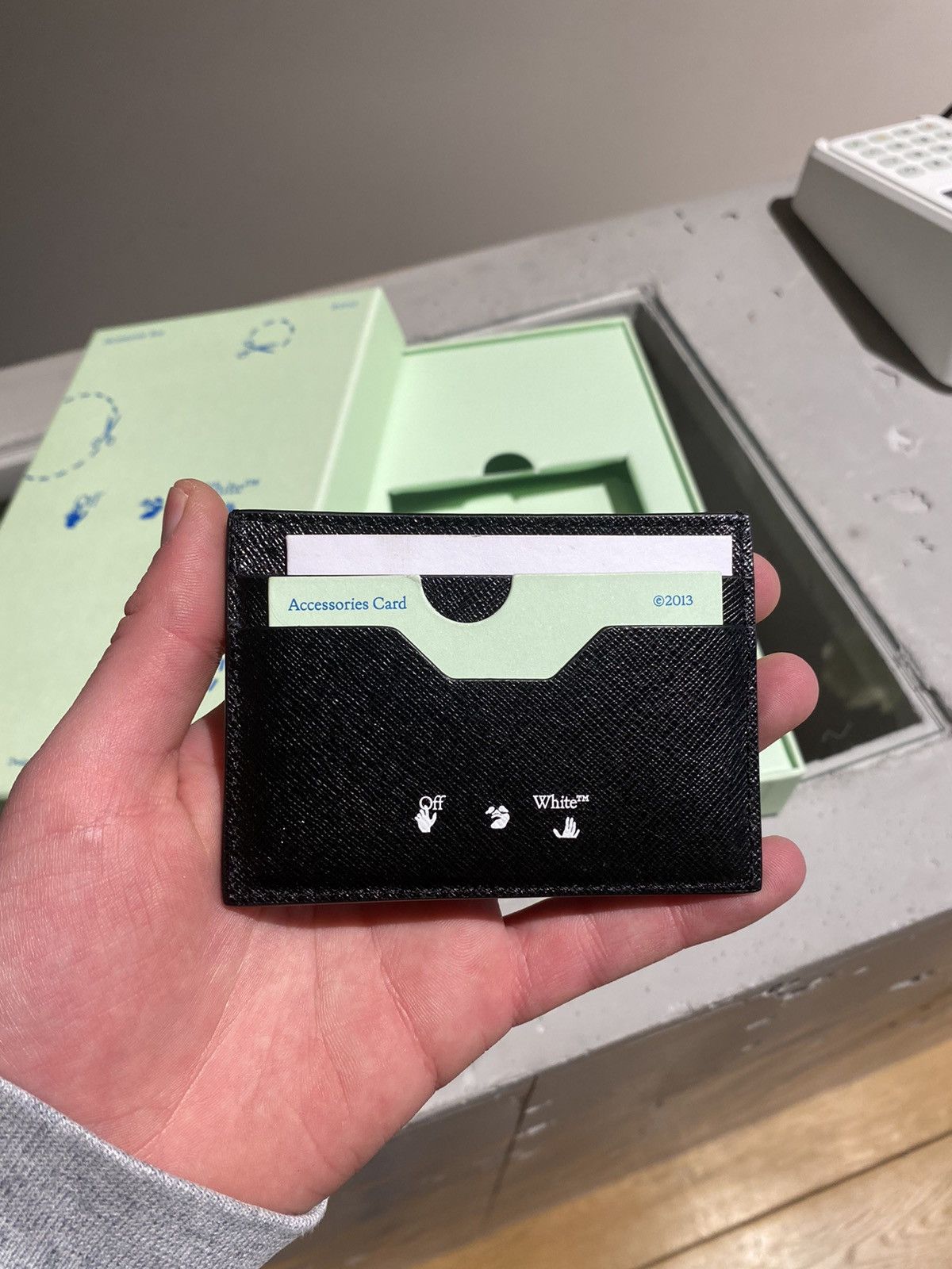 Off-White BNWT Off White Diag Striped Card Case Size ONE SIZE - 3 Thumbnail