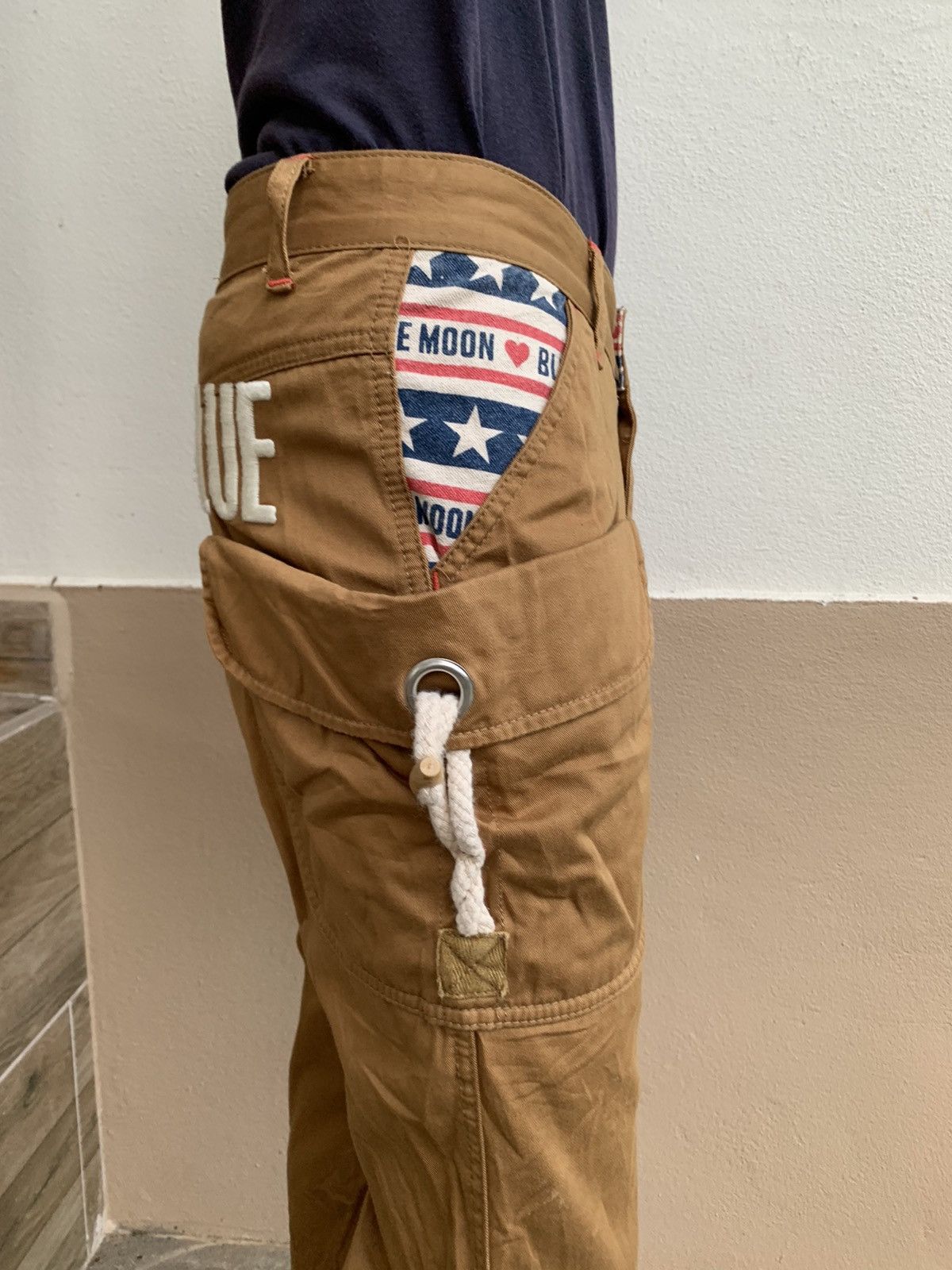 Japanese Brand Rare Japanese Brand Blue Moon 3q Pants Size US 29 - 16 Thumbnail