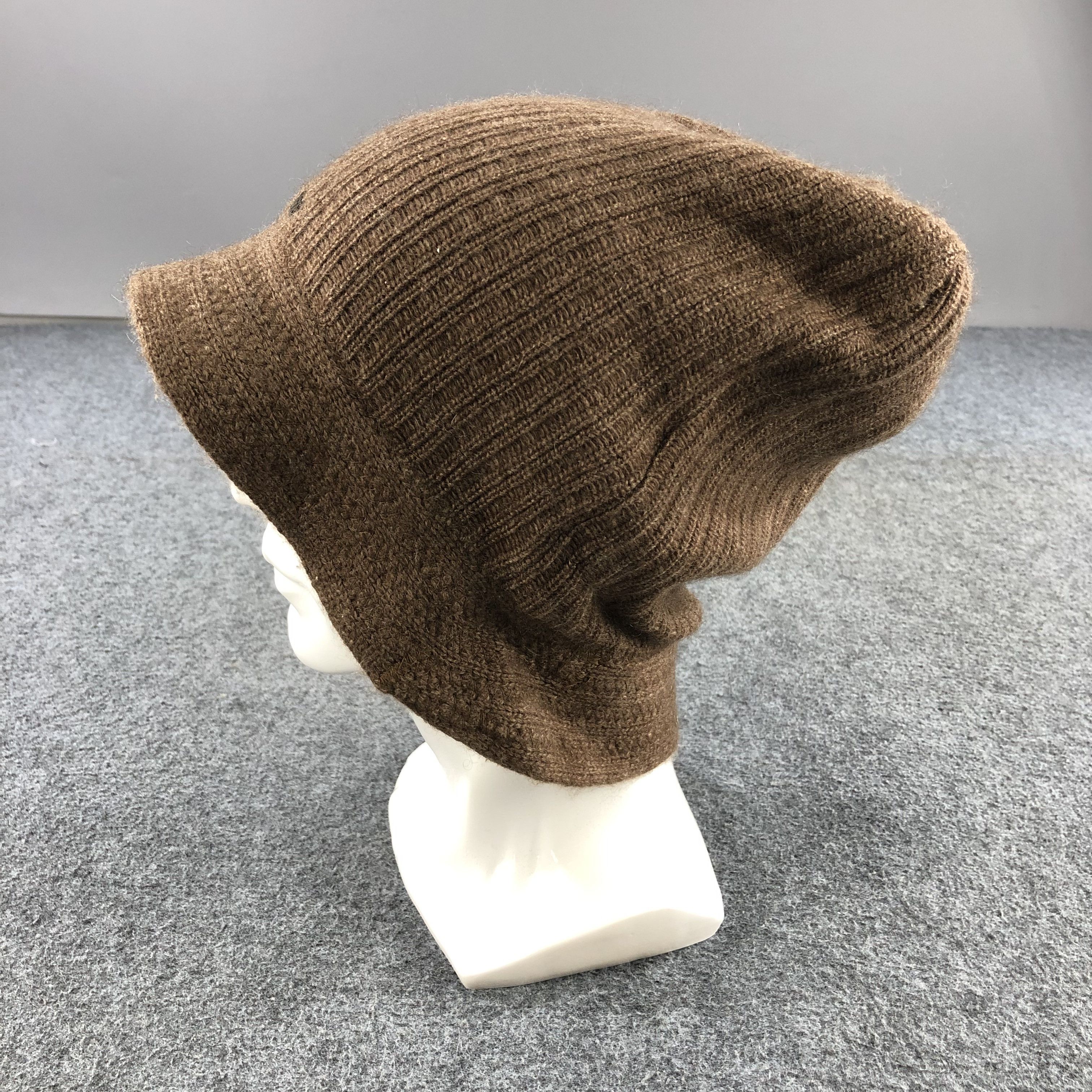 Hypebeast Chloe Cashmere Bucket Hat Beanie Snowcap Snow Hat B280 Size ONE SIZE - 2 Thumbnail