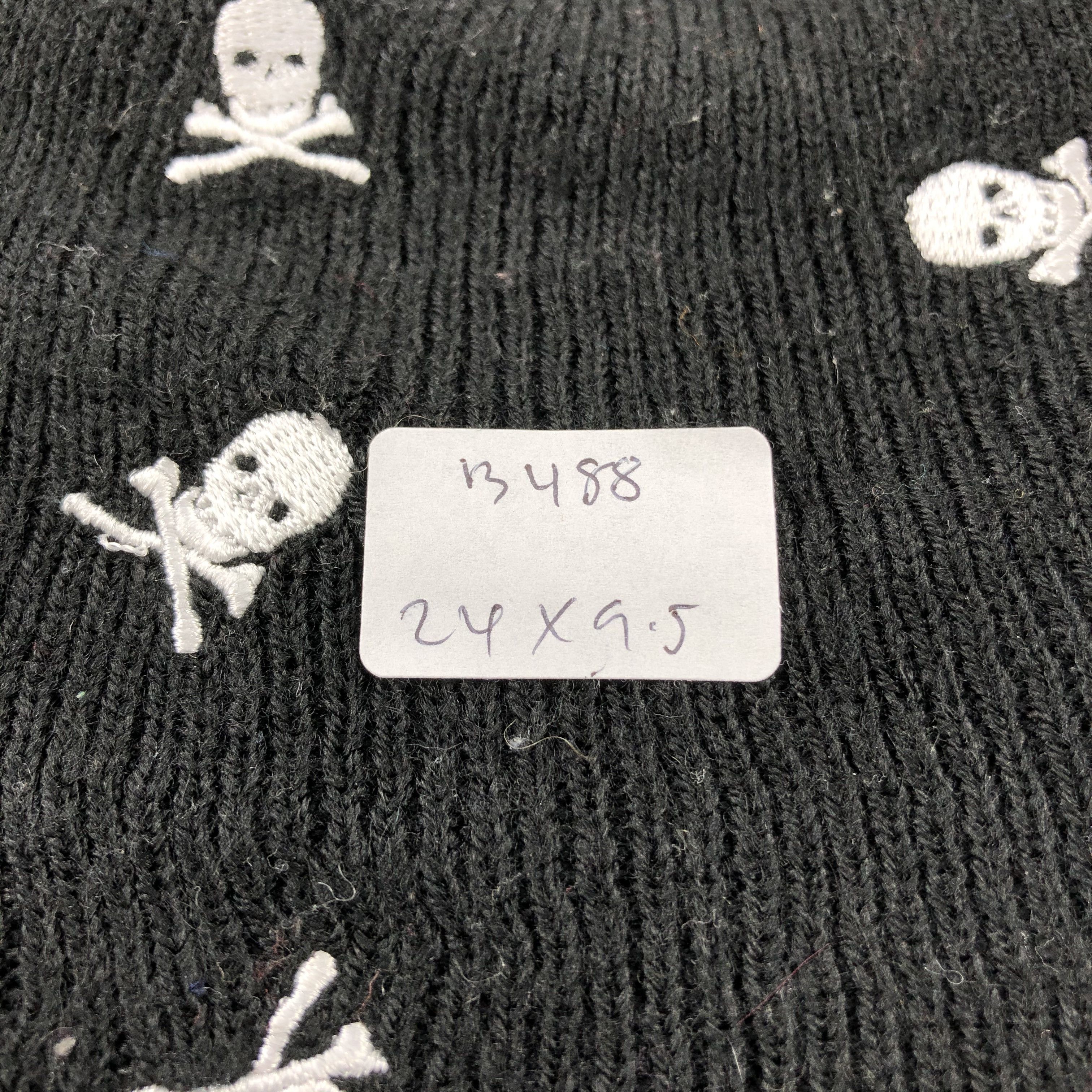 Seditionaries Unknown Sagres Mini Skulls Beanie Snowcap Snow Hat B488 Size ONE SIZE - 9 Thumbnail
