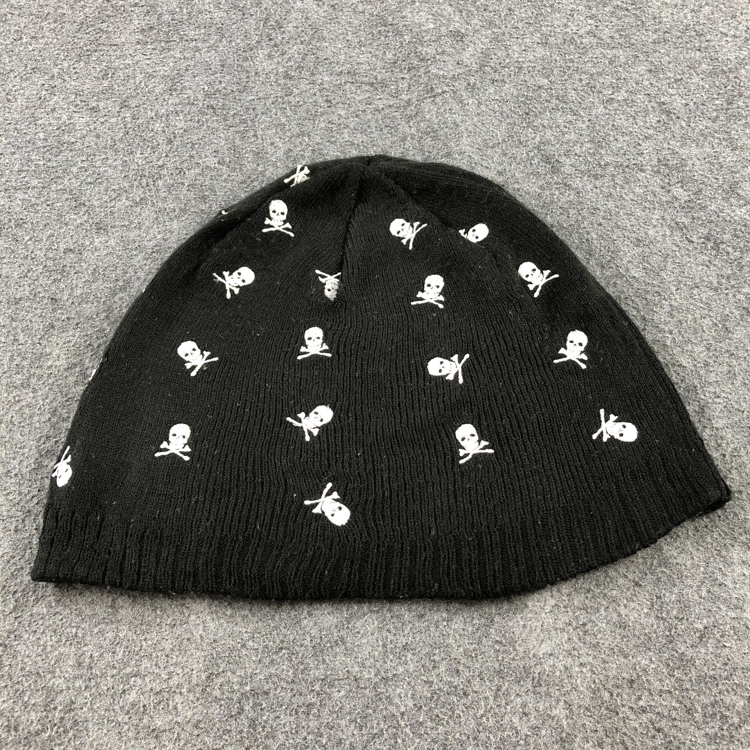 Seditionaries Unknown Sagres Mini Skulls Beanie Snowcap Snow Hat B488 Size ONE SIZE - 3 Thumbnail