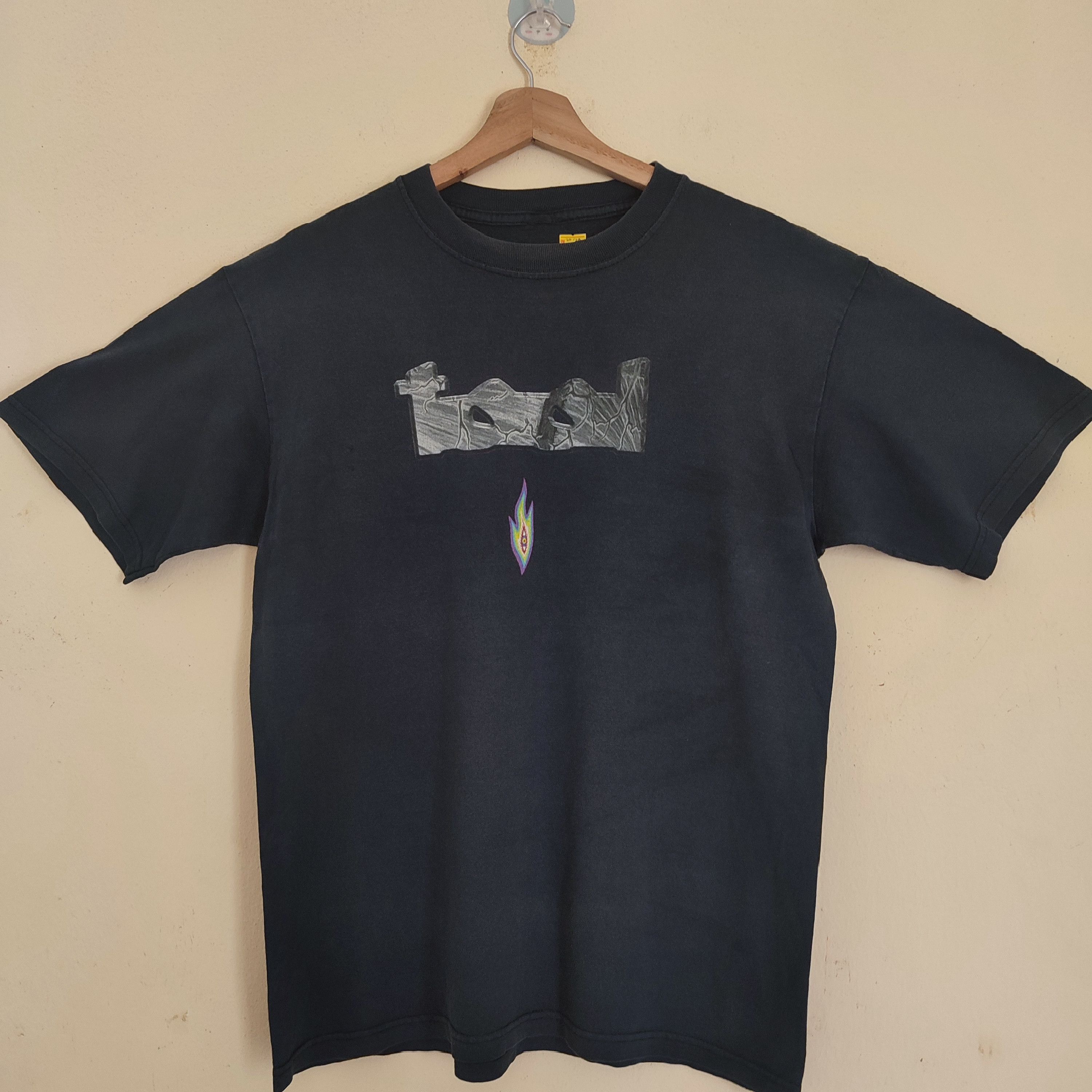 Band Tees × Vintage Vintage TOOL American Rock Band Tshirt Size US M / EU 48-50 / 2 - 3 Thumbnail