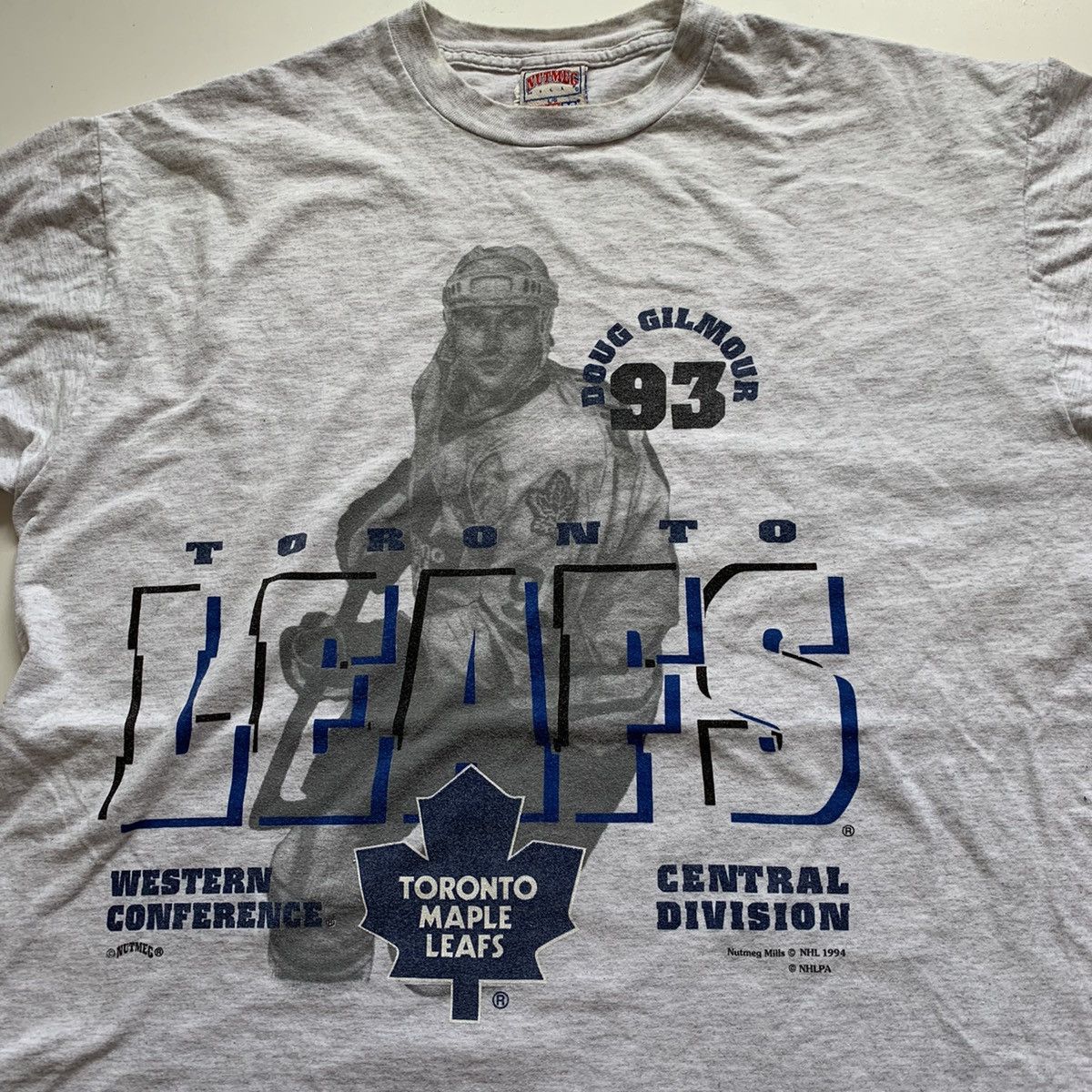 NHL Vintage 90s Toronto Maple Leafs NHL Doug Gilmour #93 T Shirt Size US XL / EU 56 / 4 - 2 Thumbnail