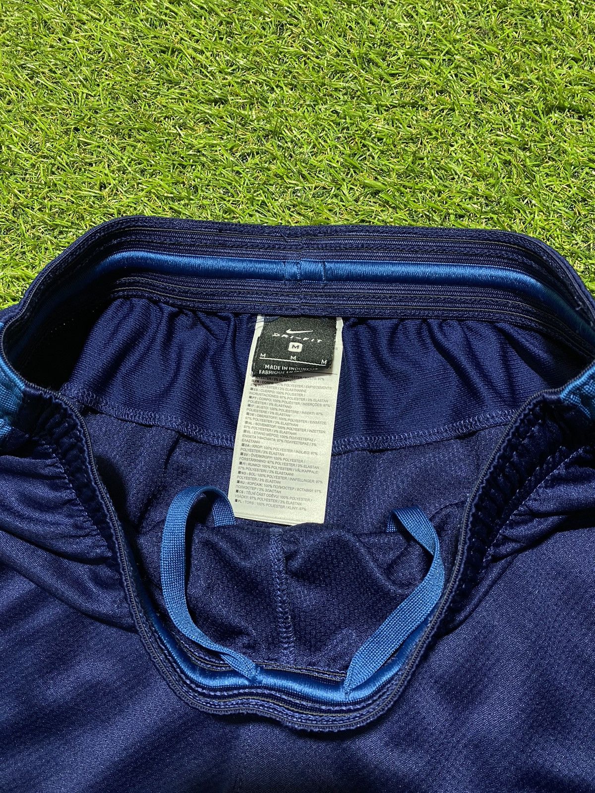 Nike Vintage Nike shorts streetwear swoosh casual y2k size M Size US 32 / EU 48 - 3 Thumbnail