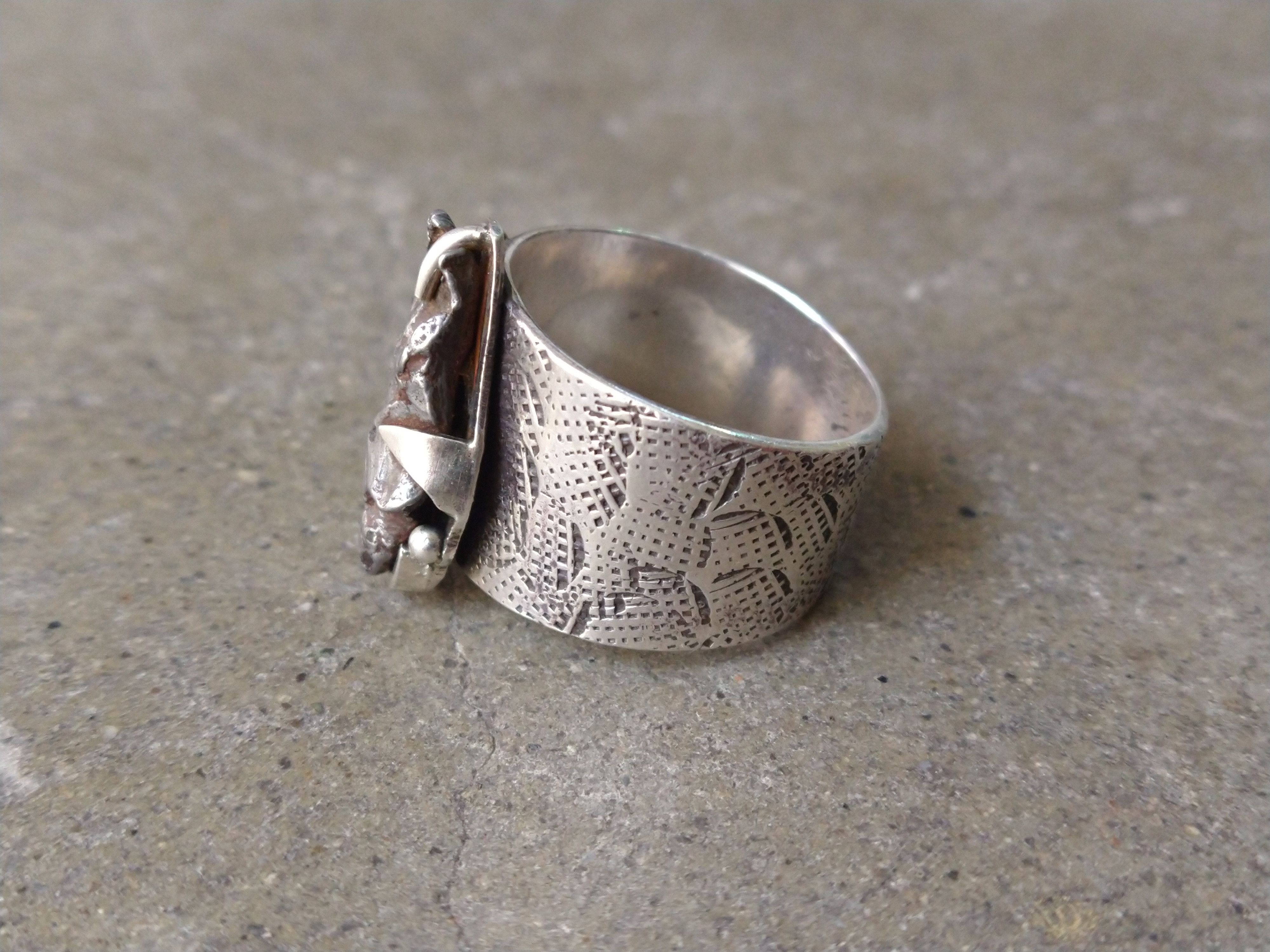 Jewelry × Vintage Sterling Silver Ring Size 12 Meteorite Modern Abstract Size ONE SIZE - 7 Thumbnail