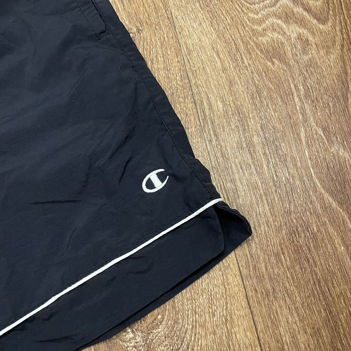 Vintage Vintage Y2K Champion Baggy Shorts Skate Streetwear Faded 32 Size US 32 / EU 48 - 4 Thumbnail