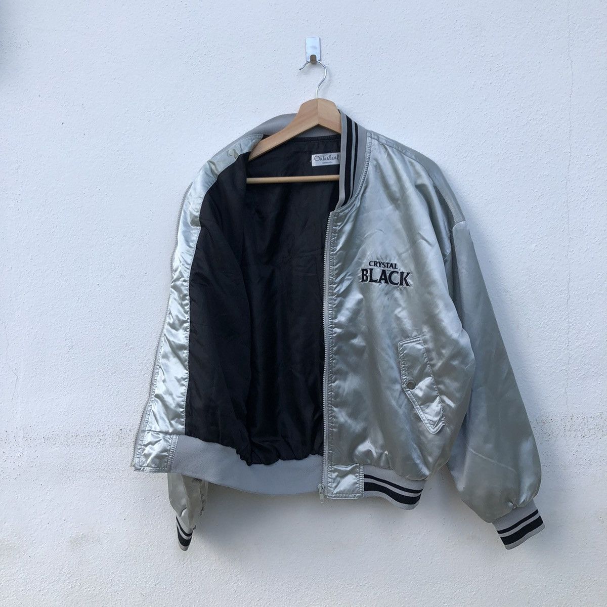 Japanese Brand VINTAGE VARSITY JACKET CRYSTAL BLACK BIG LOGO Size US L / EU 52-54 / 3 - 9 Thumbnail