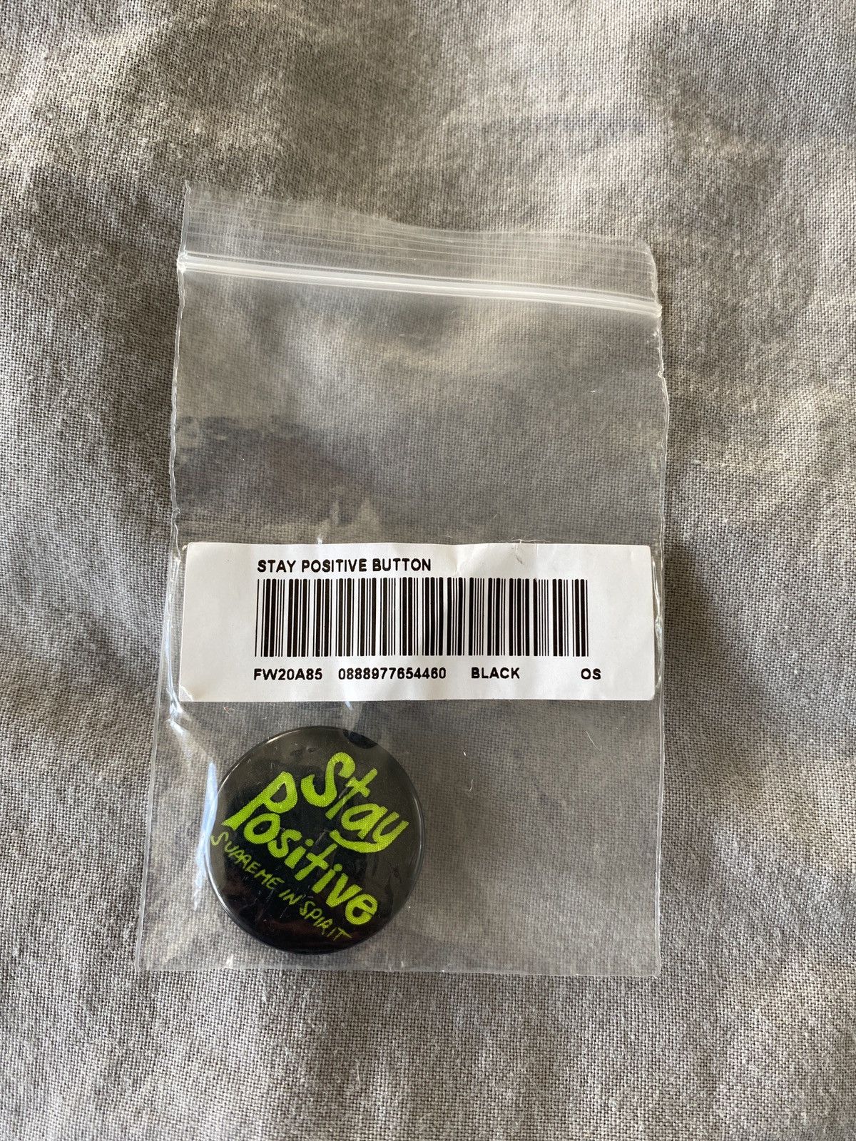 Supreme Supreme Stay Positive Pin Button Size ONE SIZE - 1 Preview