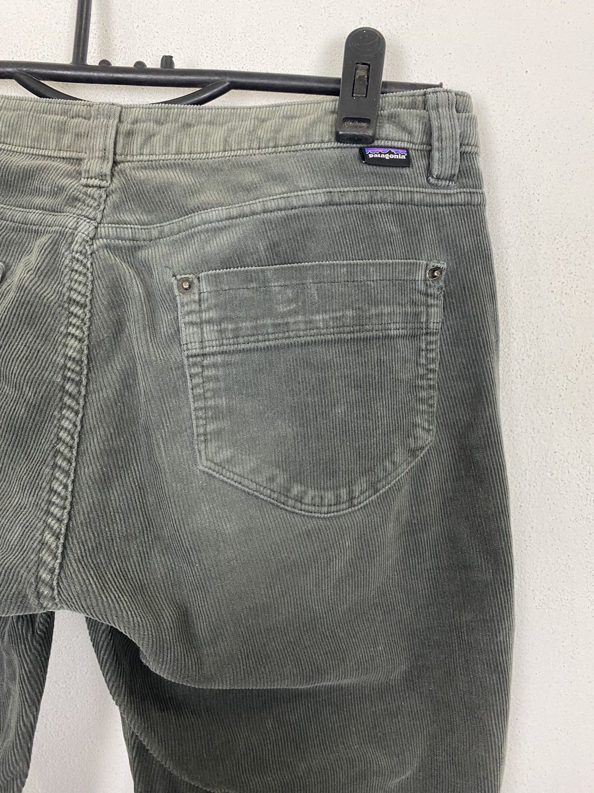Patagonia × Vintage PATAGONIA SLIM FIT CORDUROY PANT Size US 30 / EU 46 - 13 Thumbnail