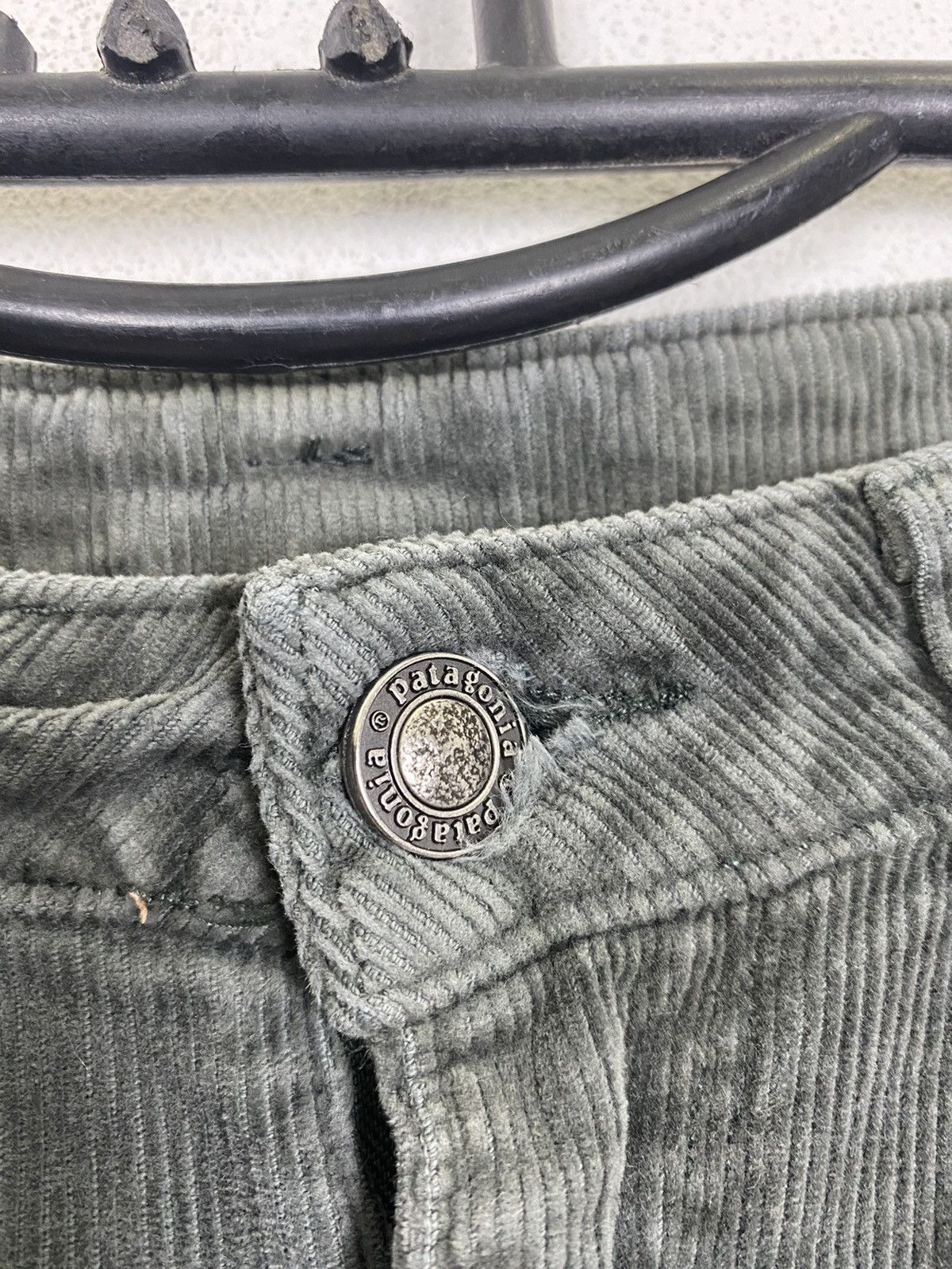 Patagonia × Vintage PATAGONIA SLIM FIT CORDUROY PANT Size US 30 / EU 46 - 11 Thumbnail