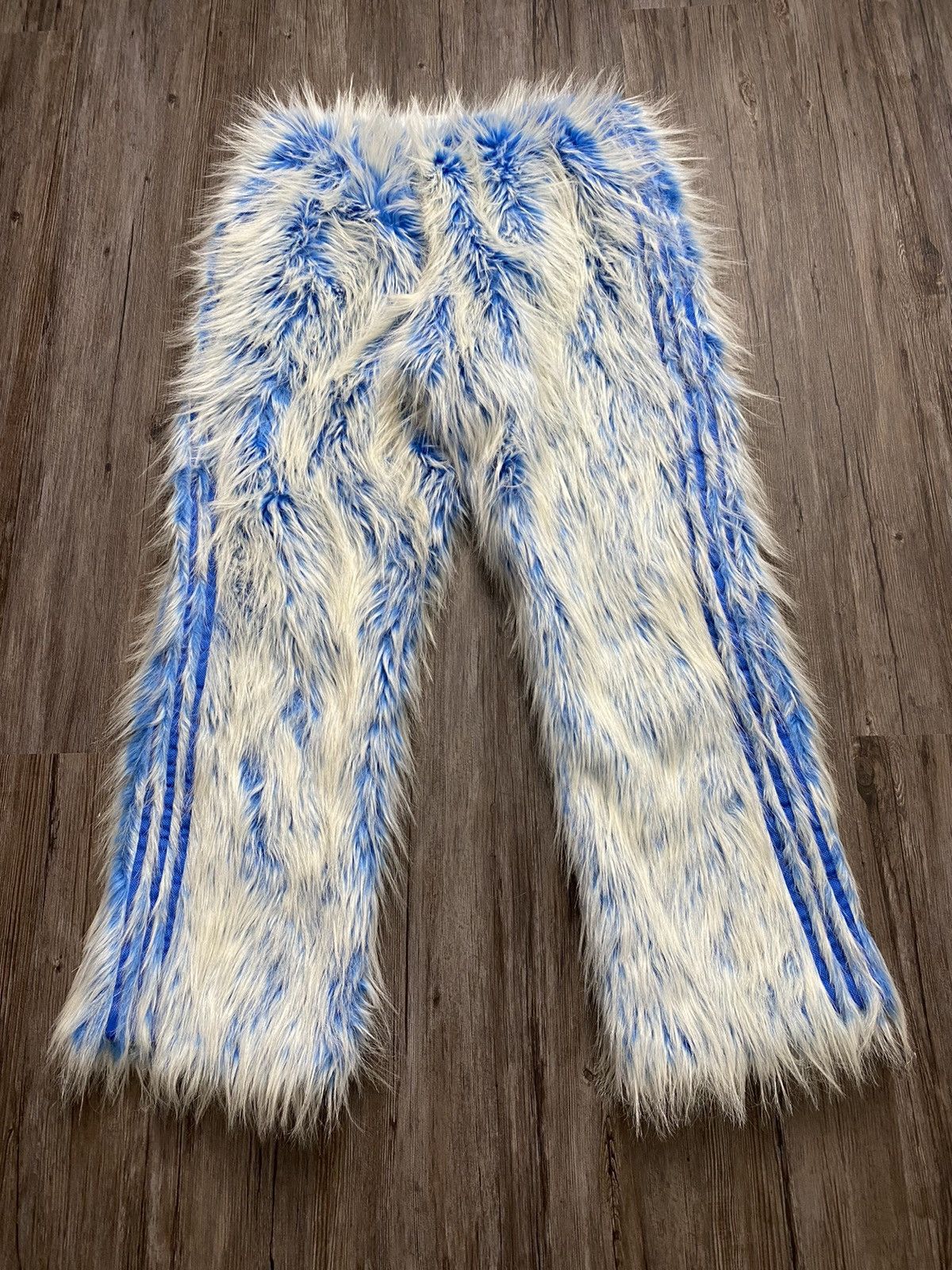 🥶Kerwin Frost🥶 x Adidas Yeti Track Pants Size Large