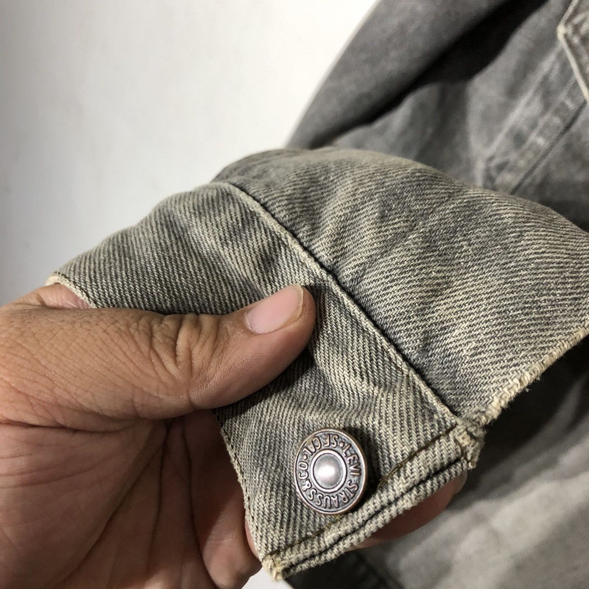 Levi's Vintage Distressed Levi's Denim Button Jacket Size US M / EU 48-50 / 2 - 15 Thumbnail