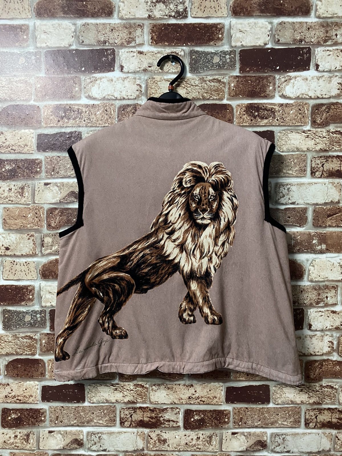 Japanese Brand GK VEST LION PHOTO DESIGN Size US M / EU 48-50 / 2 - 1 Thumbnail