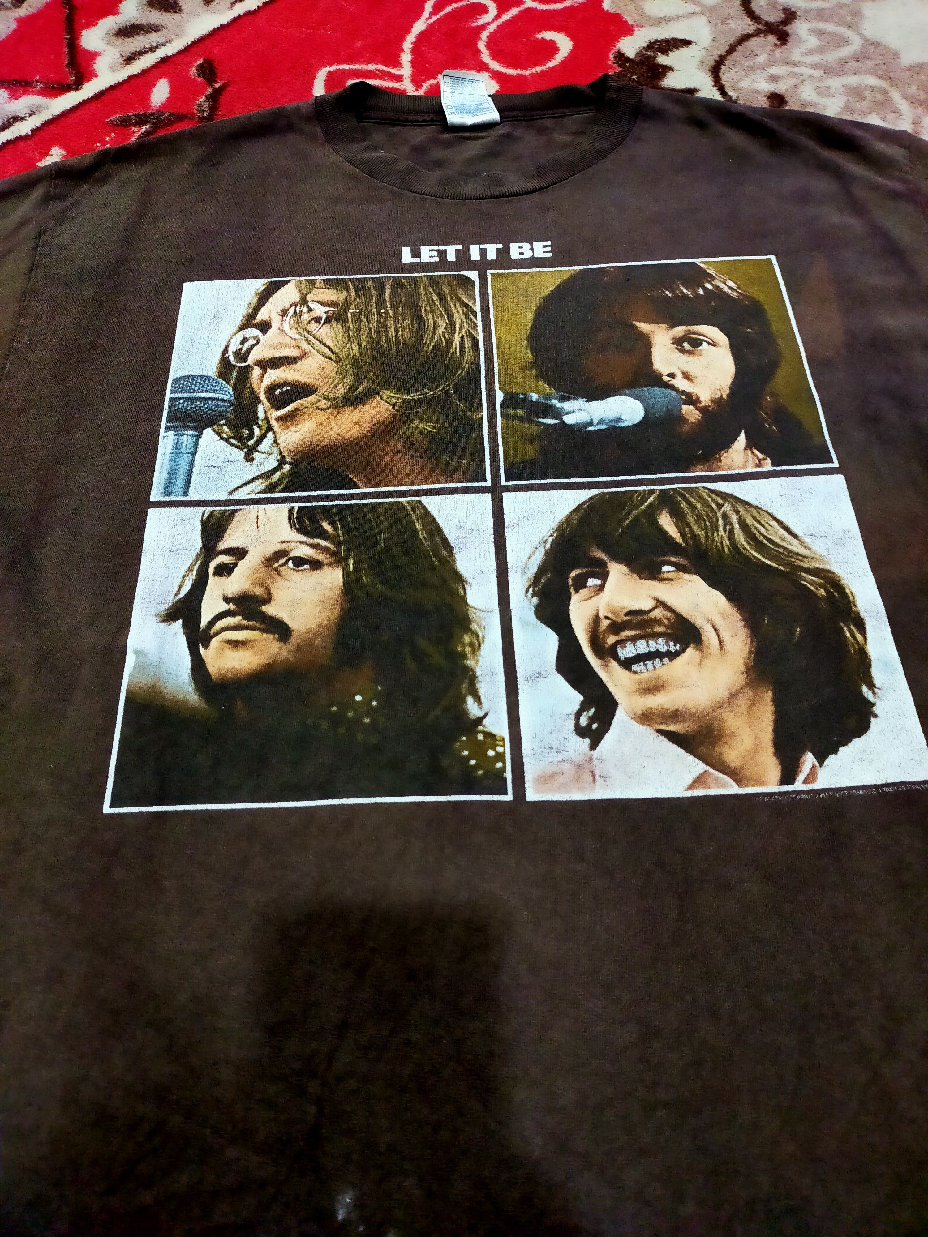 Band Tees Vintage Distressed The Beatles Band tee Size US L / EU 52-54 / 3 - 9 Thumbnail