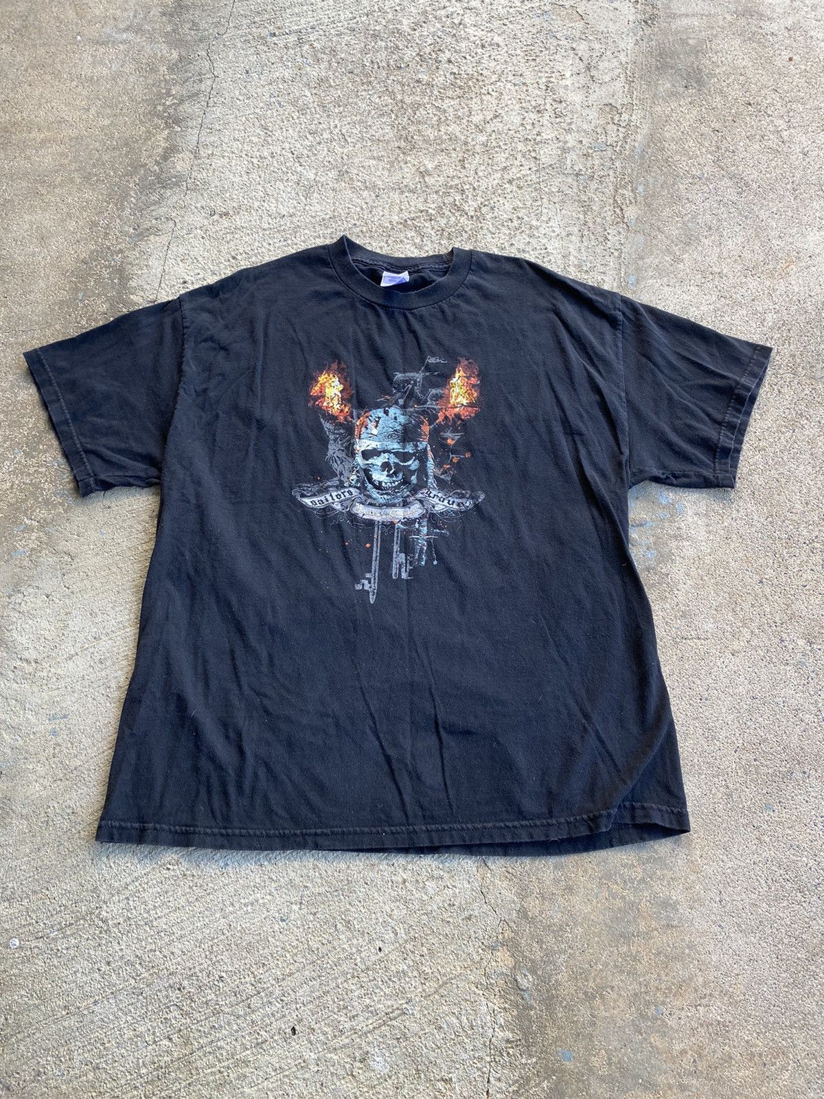 Disney × Vintage Vintage Y2K Pirates Of The Caribbean Movie Tee Shirt Size US L / EU 52-54 / 3 - 1 Thumbnail