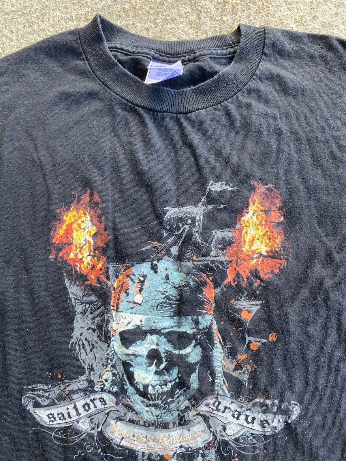 Disney × Vintage Vintage Y2K Pirates Of The Caribbean Movie Tee Shirt Size US L / EU 52-54 / 3 - 3 Thumbnail