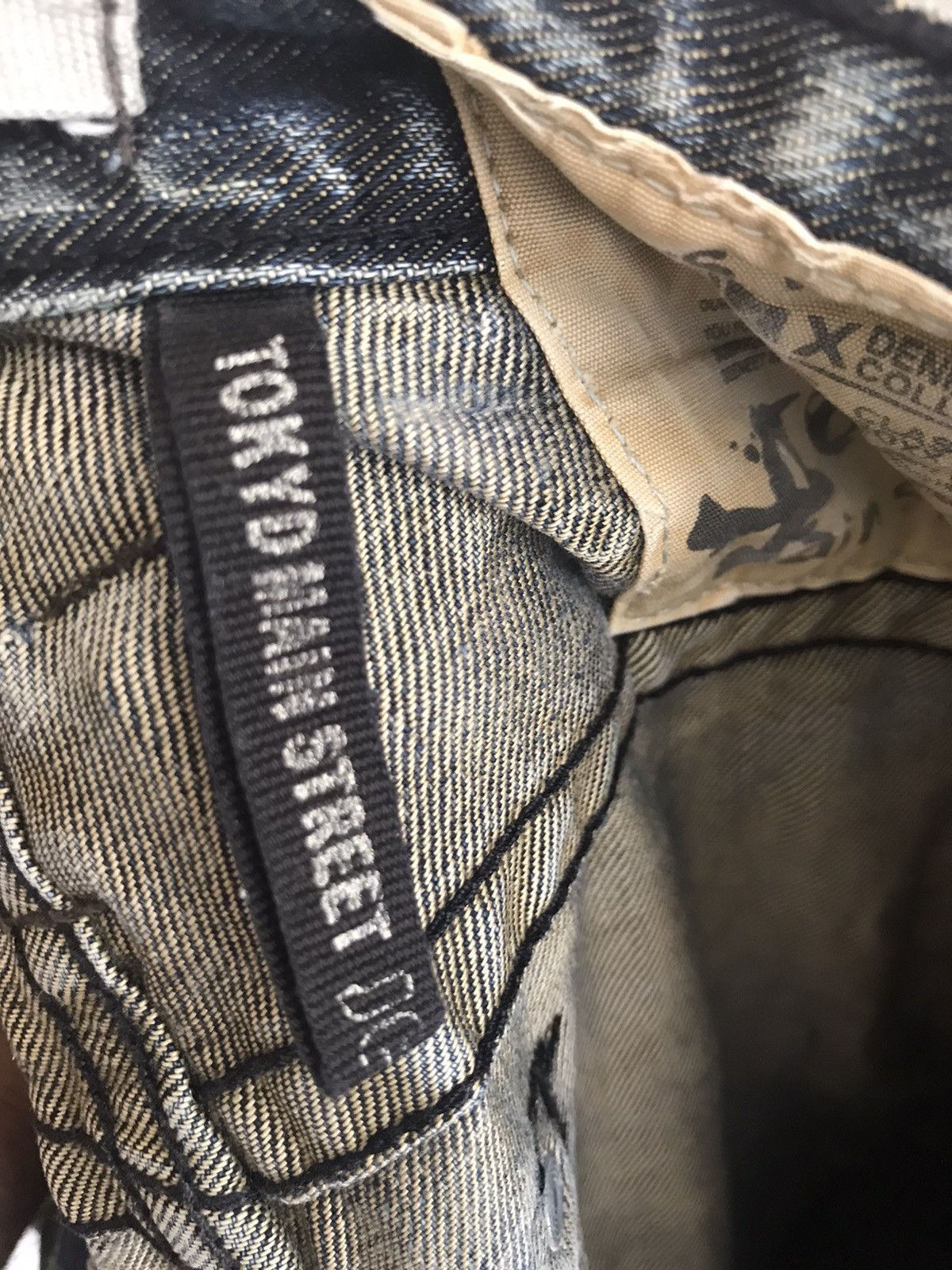 Japanese Brand Tokyo Boulevard distessed style jeans Size US 33 - 18 Thumbnail