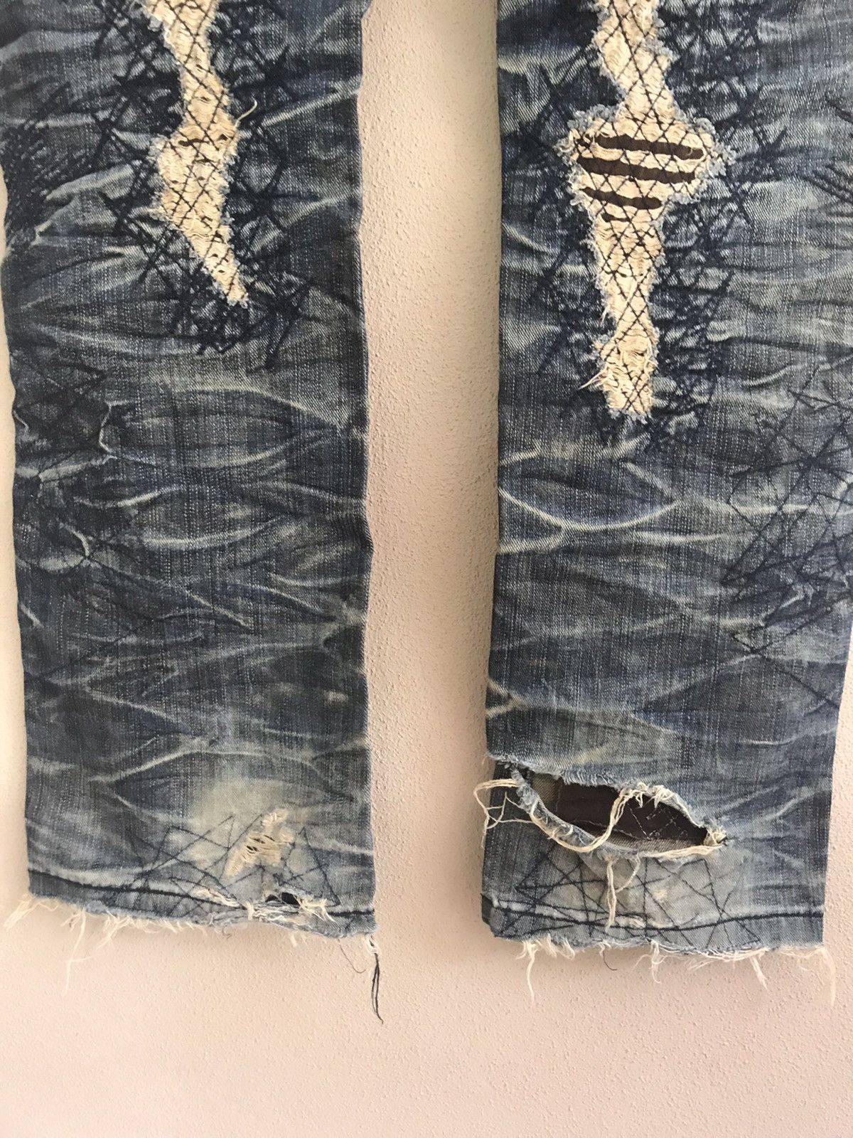 Japanese Brand Tokyo Boulevard distessed style jeans Size US 33 - 12 Thumbnail