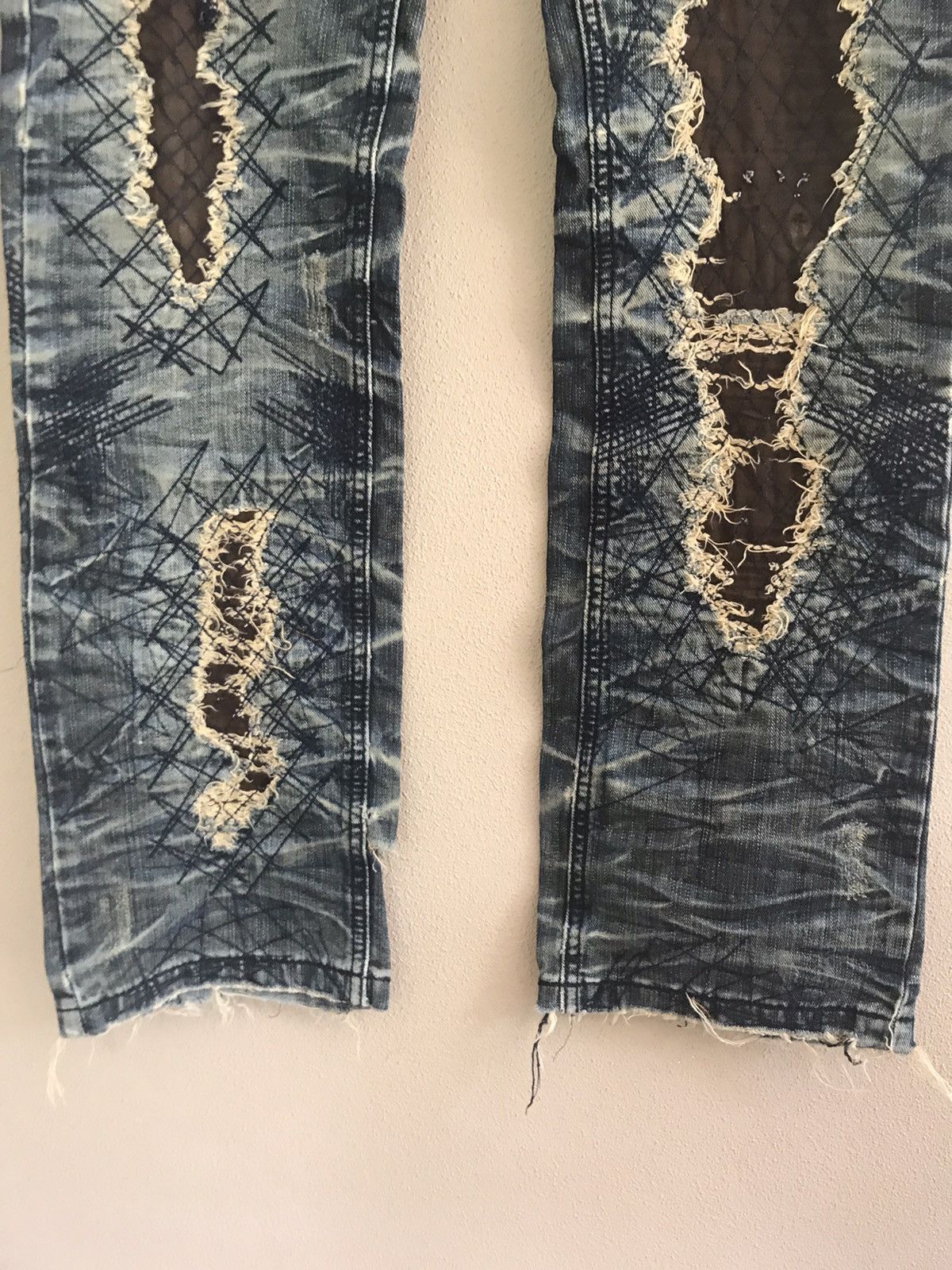 Japanese Brand Tokyo Boulevard distessed style jeans Size US 33 - 5 Thumbnail