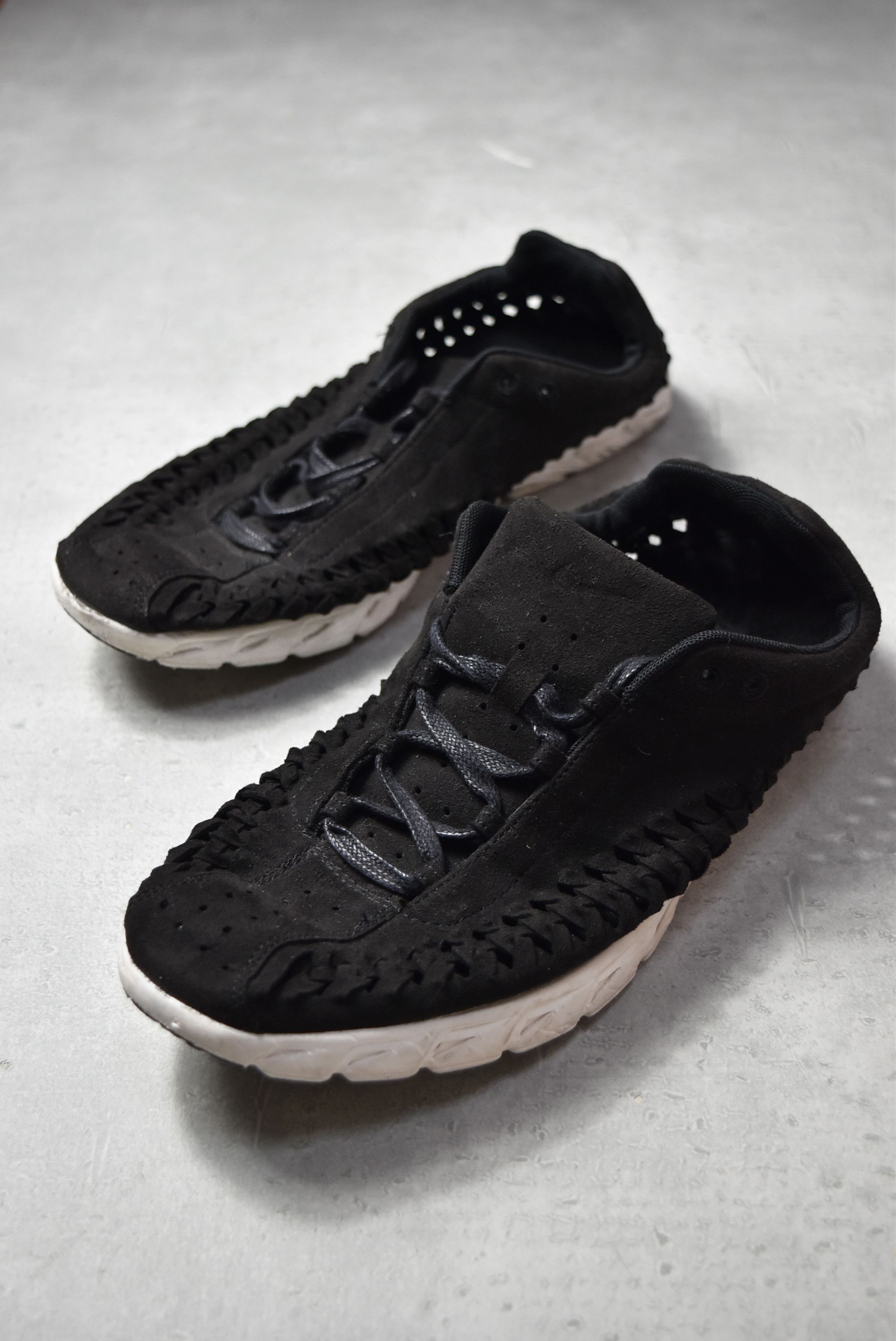 Nike MAYFLY WOVEN mesh sneaker 833132-001 29187 - 863 50 Size US 10.5 / EU 43-44 - 1 Thumbnail