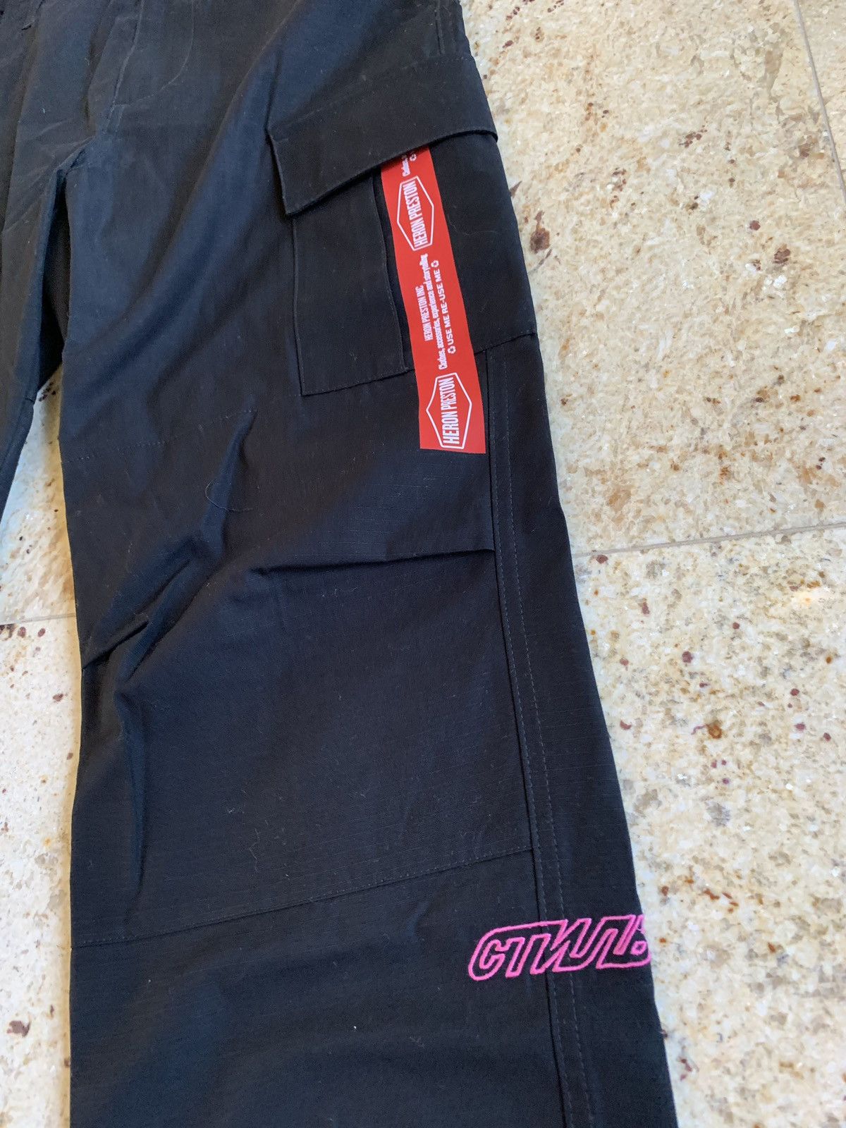 Heron Preston Cargo Trousers Logo In Pink Size US 28 / EU 44 - 9 Thumbnail